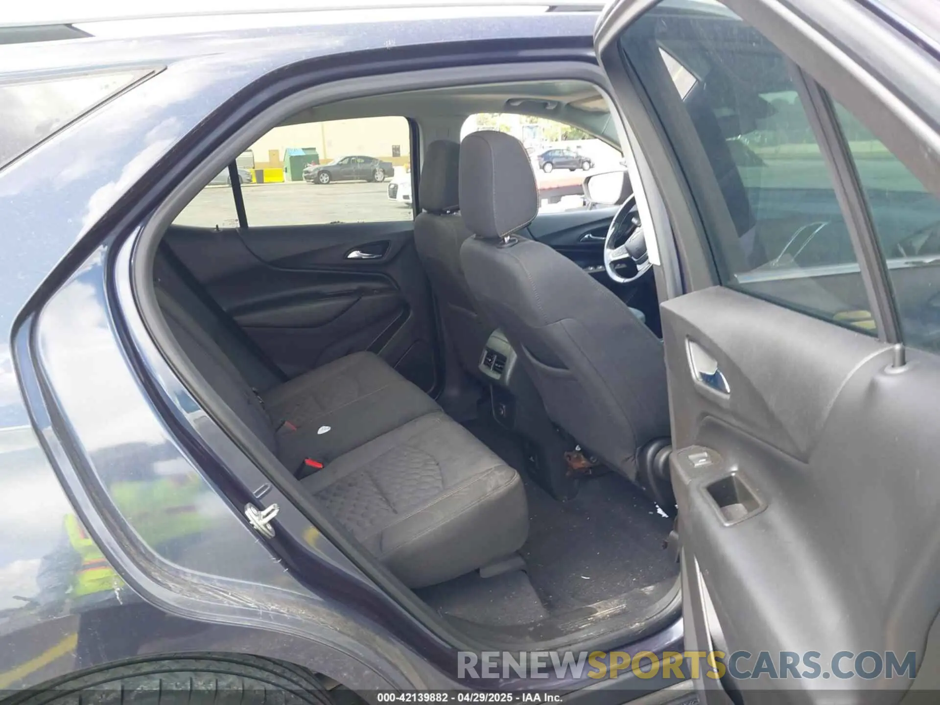 8 Фотография поврежденного автомобиля 3GNAXLEX4KL243380 CHEVROLET EQUINOX 2019