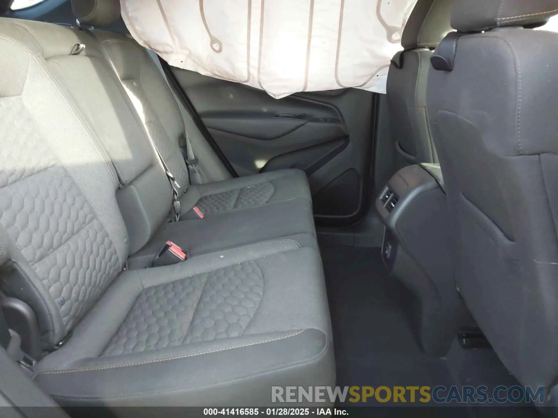 8 Фотография поврежденного автомобиля 3GNAXLEX8KL278861 CHEVROLET EQUINOX 2019