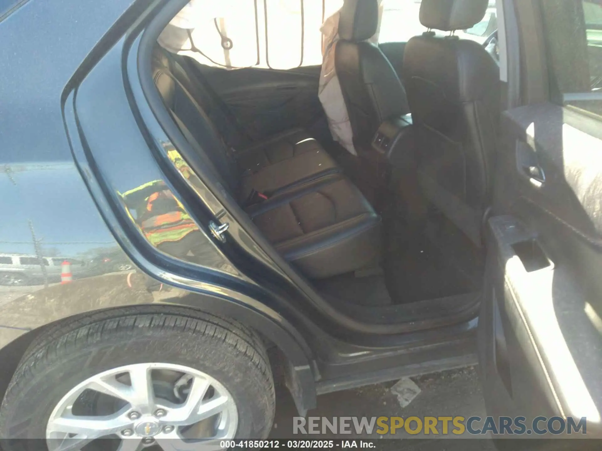 8 Photograph of a damaged car 3GNAXNEVXKS563299 CHEVROLET EQUINOX 2019