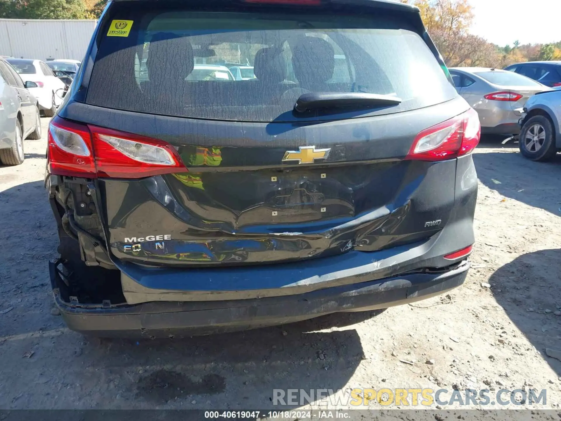 17 Photograph of a damaged car 3GNAXSEV8KS660399 CHEVROLET EQUINOX 2019