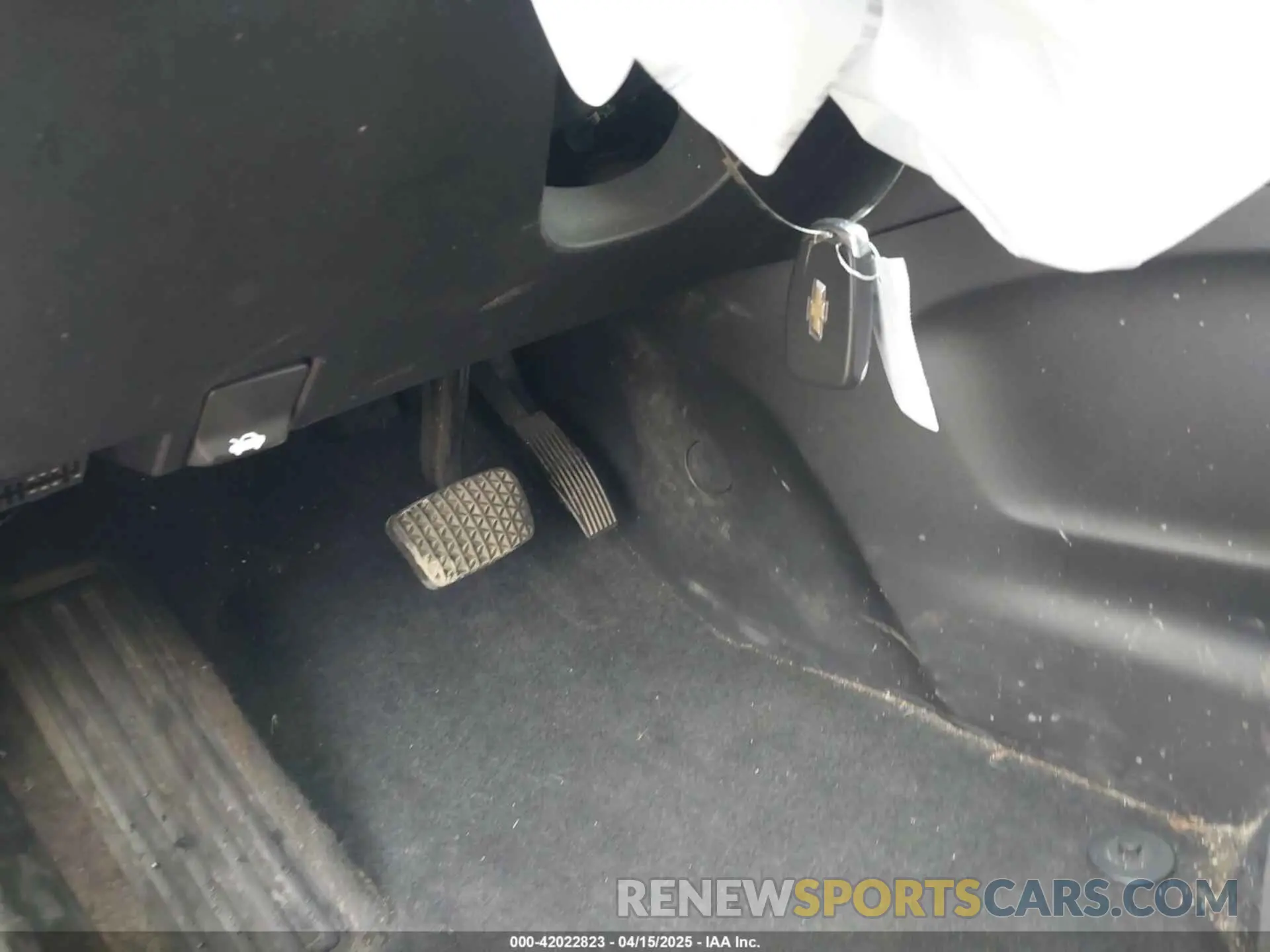 11 Photograph of a damaged car 3GNAXUEV0KL231313 CHEVROLET EQUINOX 2019
