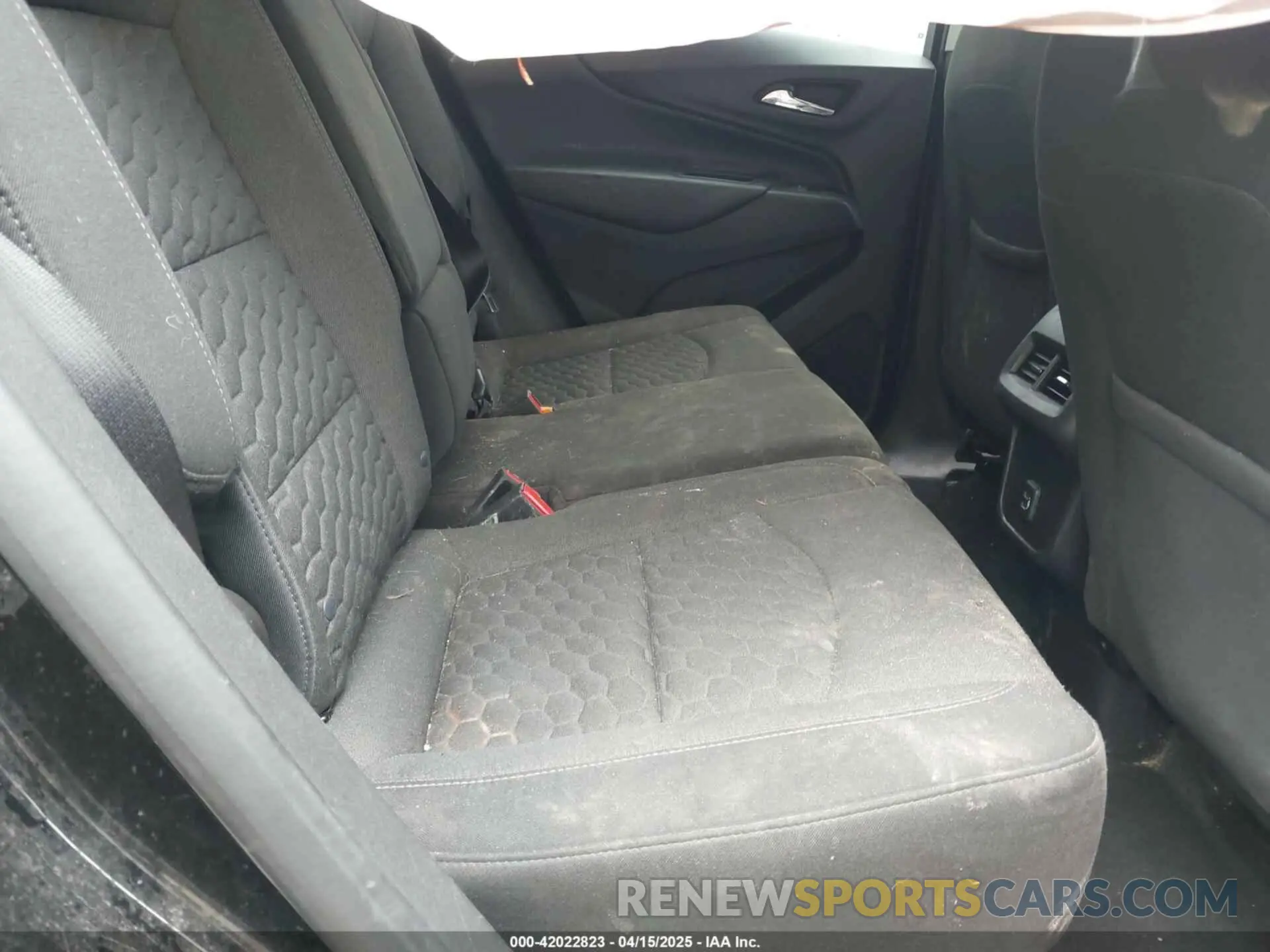 8 Photograph of a damaged car 3GNAXUEV0KL231313 CHEVROLET EQUINOX 2019