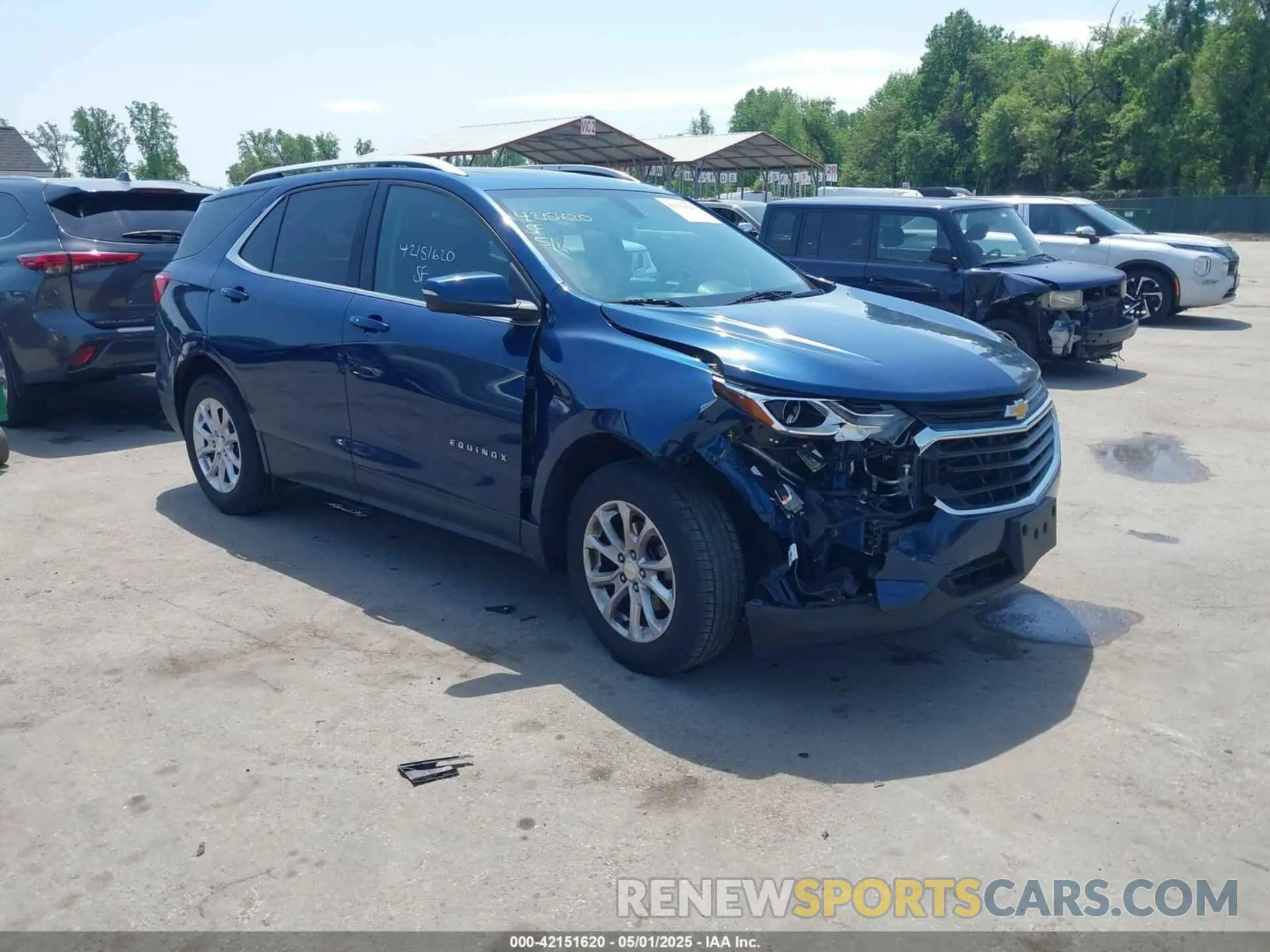 1 Фотография поврежденного автомобиля 3GNAXUEV1KL208137 CHEVROLET EQUINOX 2019