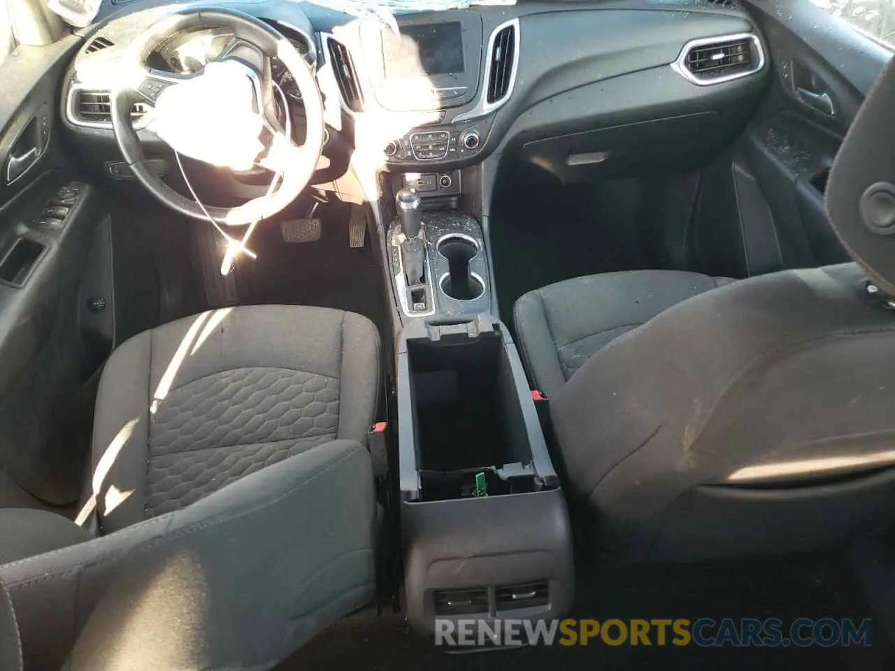 8 Photograph of a damaged car 3GNAXUEV1KL281332 CHEVROLET EQUINOX 2019