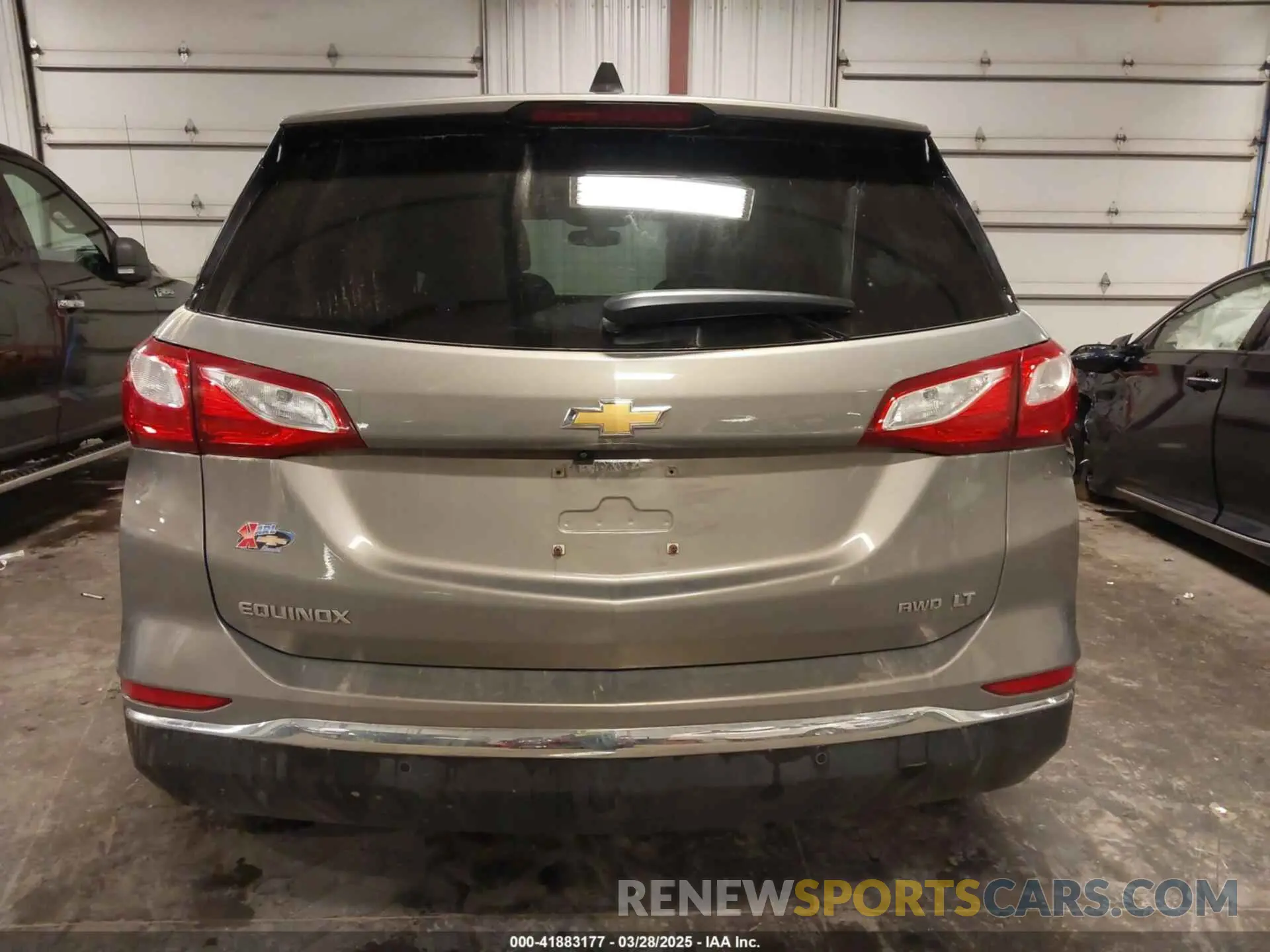 17 Фотография поврежденного автомобиля 3GNAXUEV1KS504846 CHEVROLET EQUINOX 2019