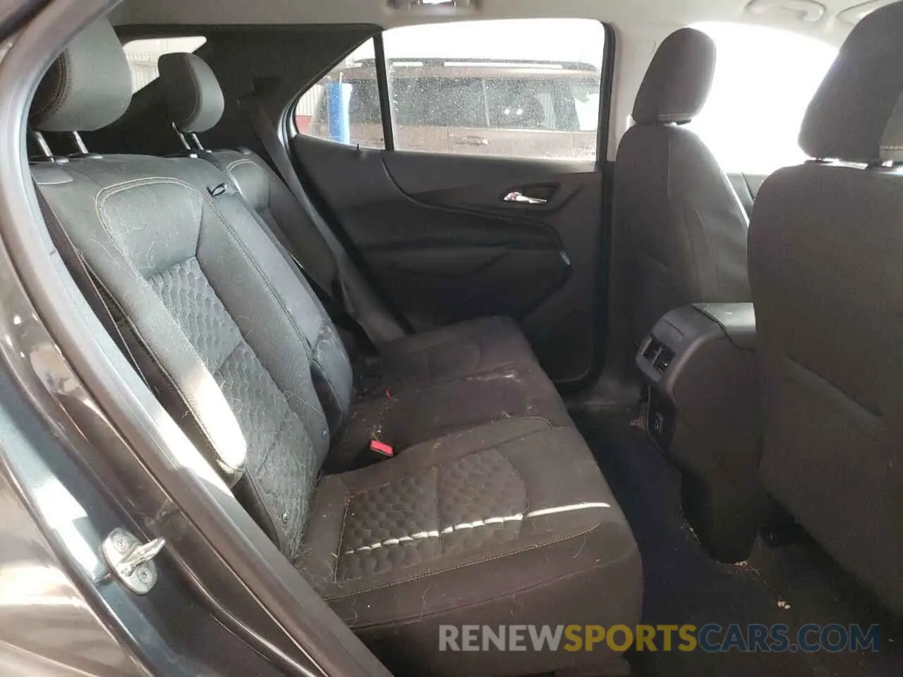 11 Photograph of a damaged car 3GNAXUEV1KS510517 CHEVROLET EQUINOX 2019