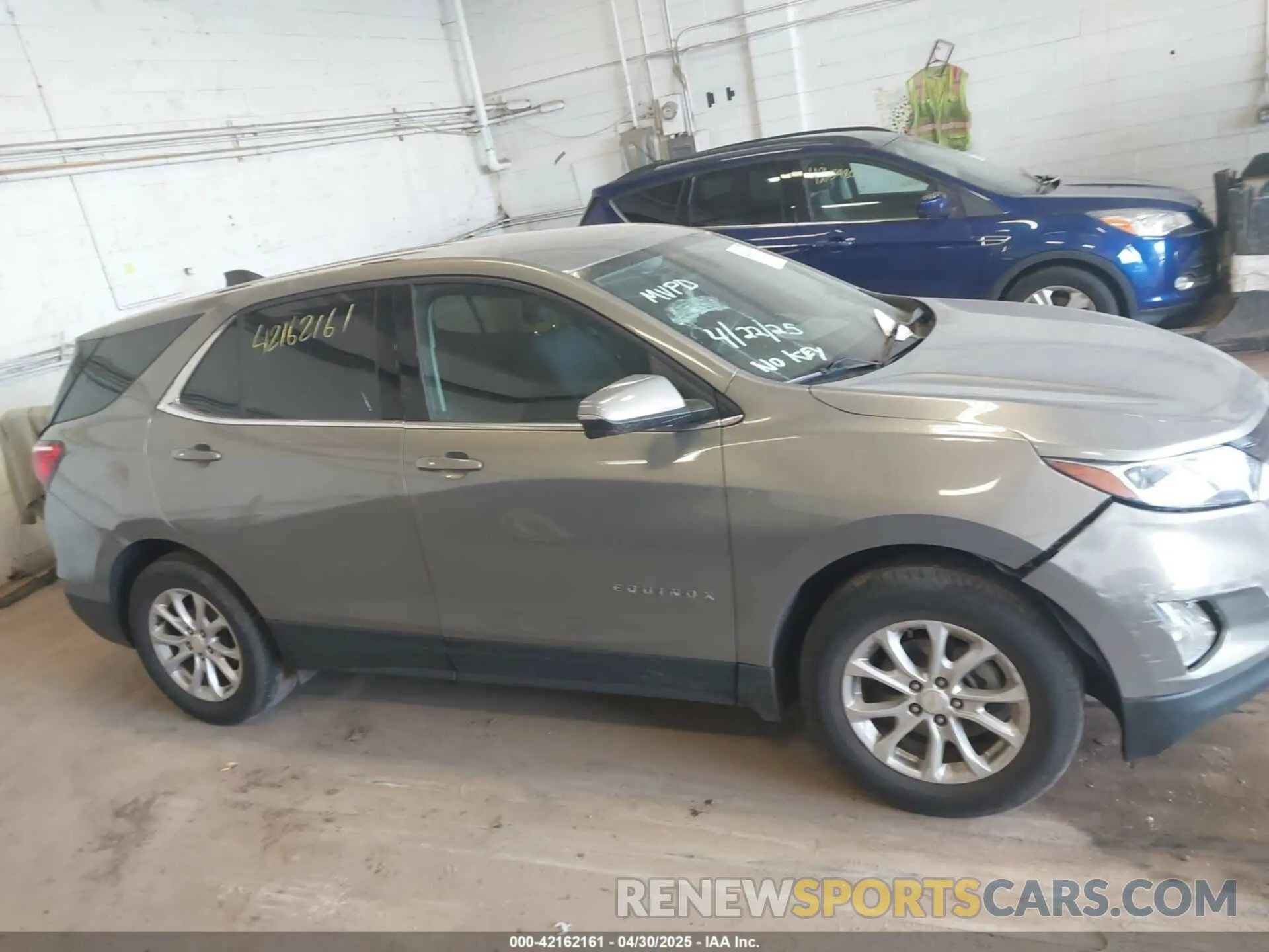 12 Photograph of a damaged car 3GNAXUEV1KS516124 CHEVROLET EQUINOX 2019