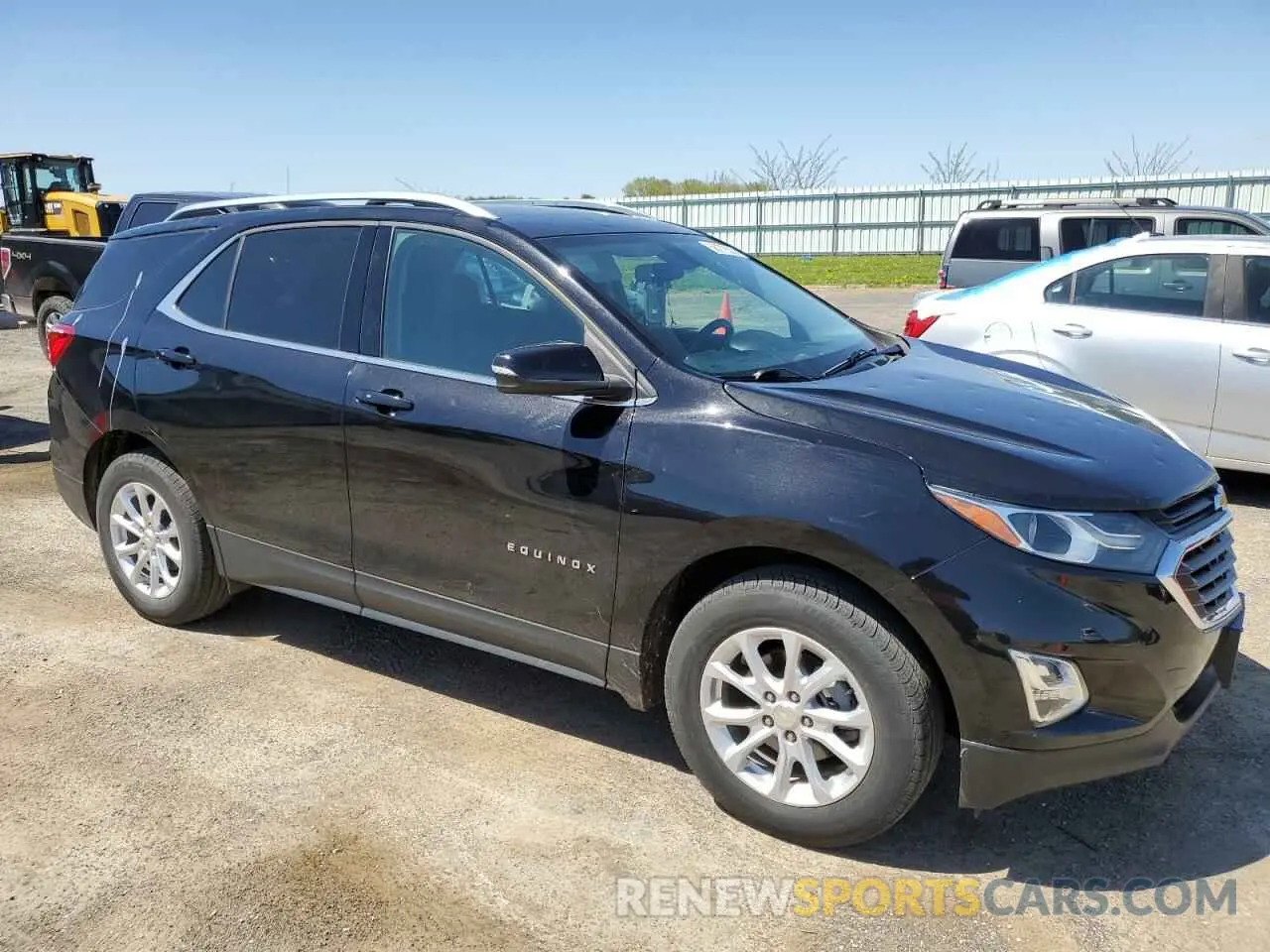 4 Фотография поврежденного автомобиля 3GNAXUEV2KL194863 CHEVROLET EQUINOX 2019