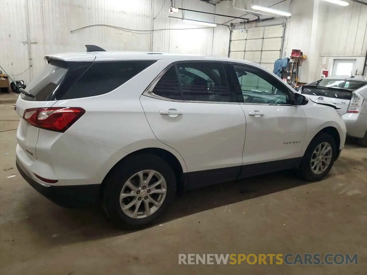 3 Photograph of a damaged car 3GNAXUEV2KL197312 CHEVROLET EQUINOX 2019
