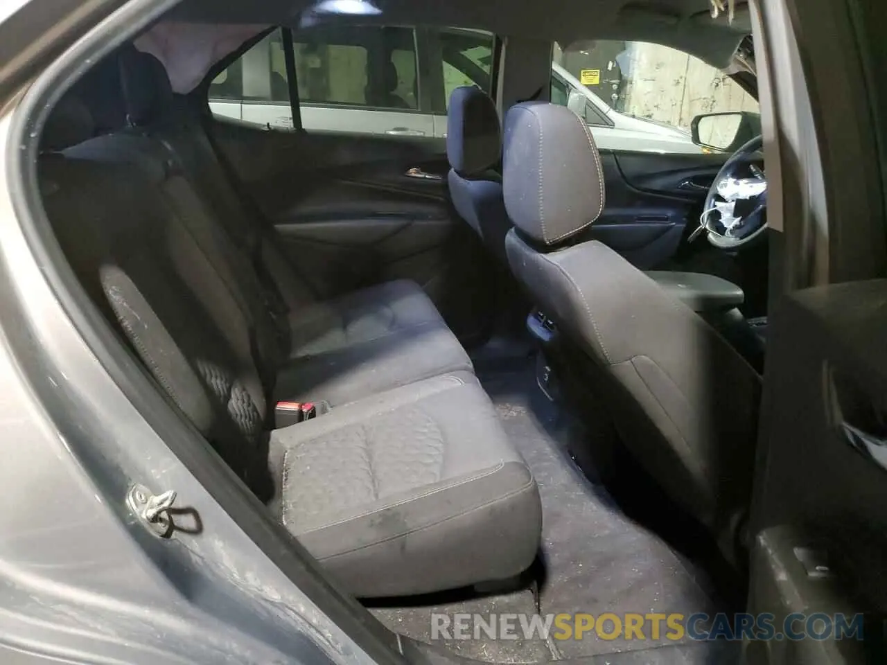 11 Photograph of a damaged car 3GNAXUEV2KS549889 CHEVROLET EQUINOX 2019