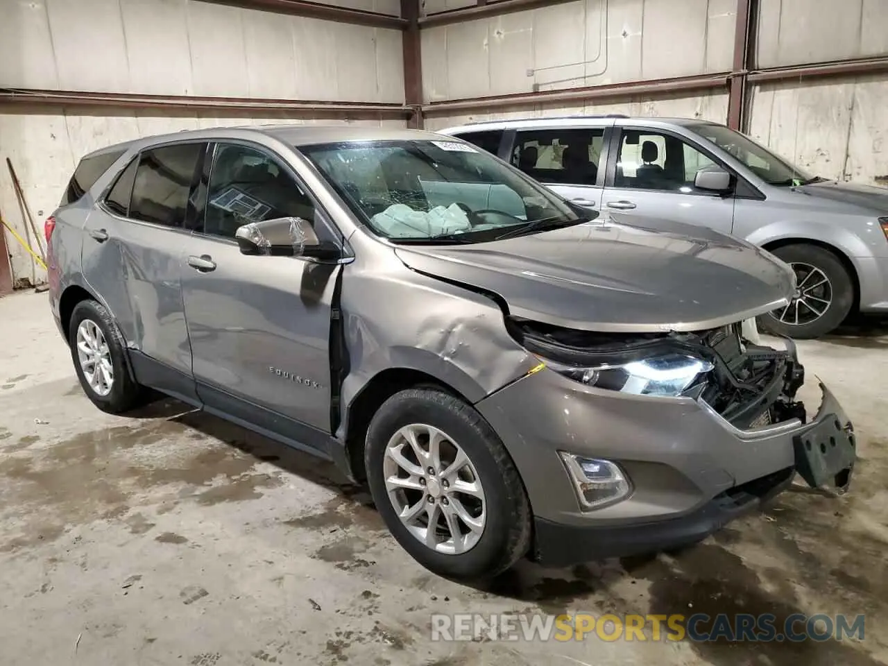 4 Photograph of a damaged car 3GNAXUEV2KS549889 CHEVROLET EQUINOX 2019