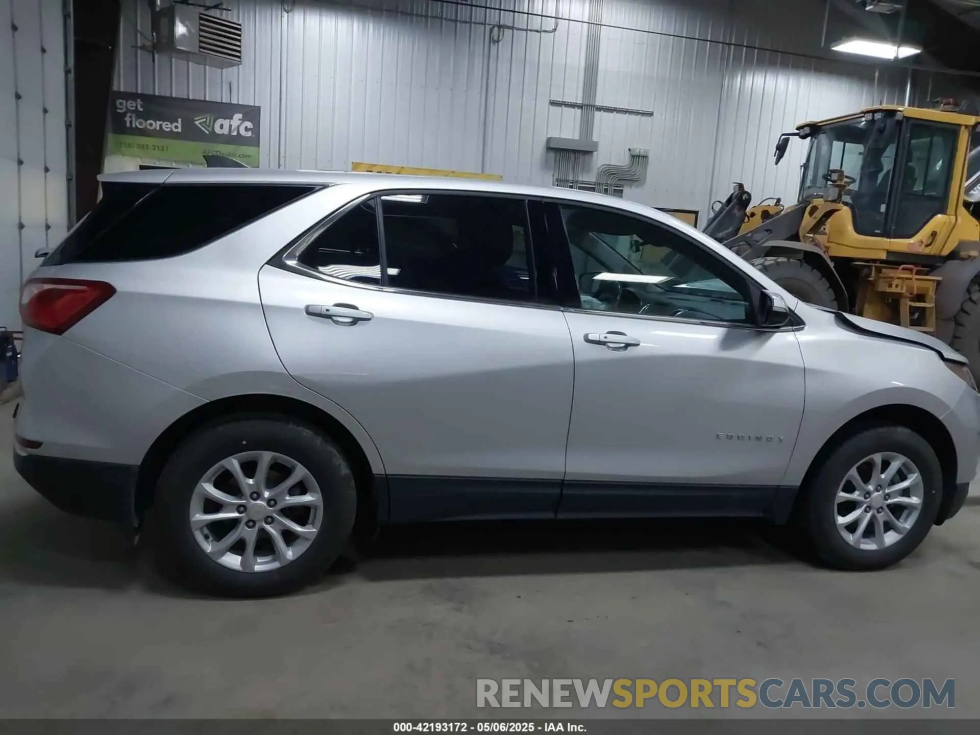 13 Photograph of a damaged car 3GNAXUEV2KS575604 CHEVROLET EQUINOX 2019