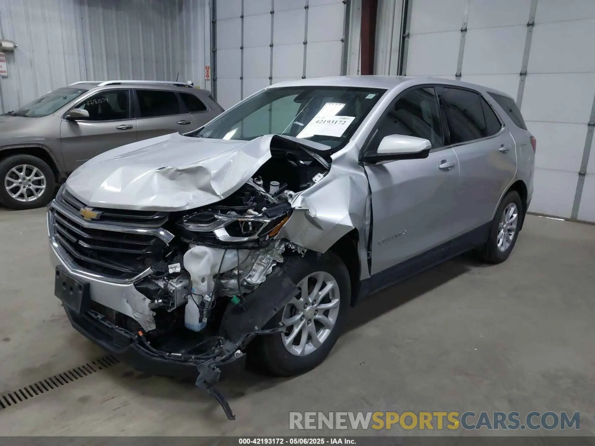 2 Photograph of a damaged car 3GNAXUEV2KS575604 CHEVROLET EQUINOX 2019