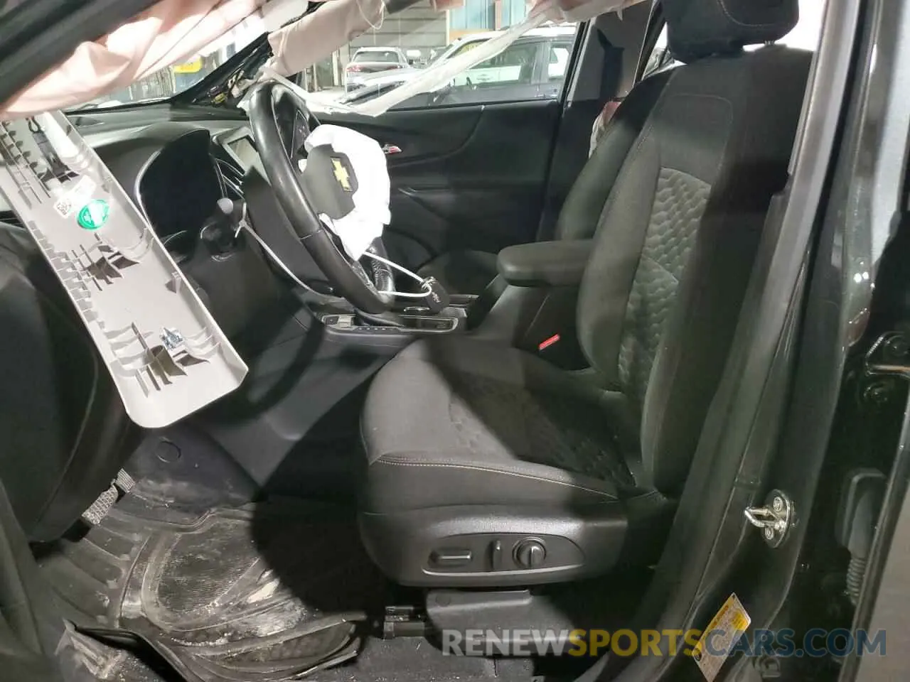 7 Фотография поврежденного автомобиля 3GNAXUEV2KS578745 CHEVROLET EQUINOX 2019