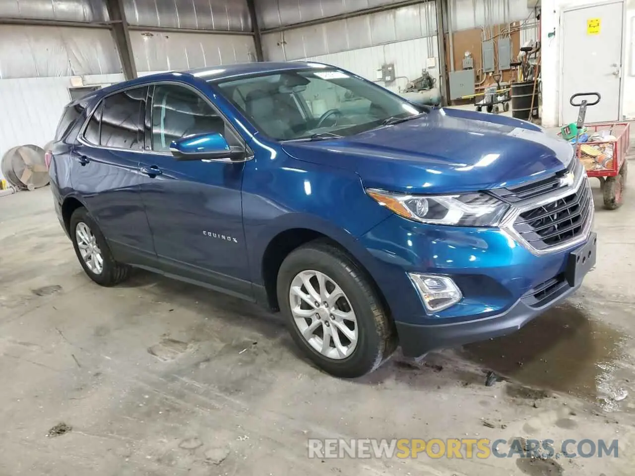 4 Photograph of a damaged car 3GNAXUEV3KL316937 CHEVROLET EQUINOX 2019