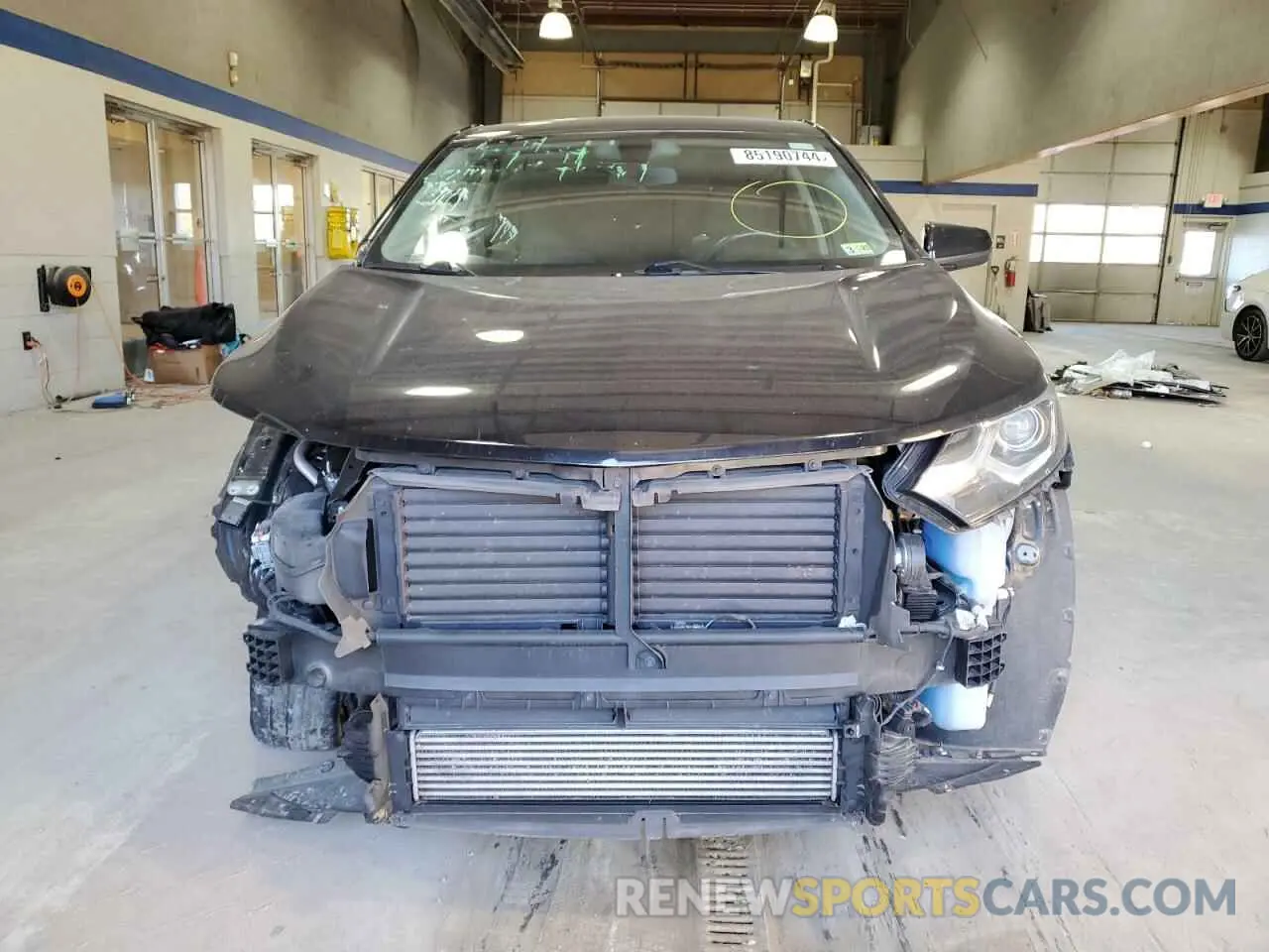 5 Photograph of a damaged car 3GNAXUEV3KL383280 CHEVROLET EQUINOX 2019