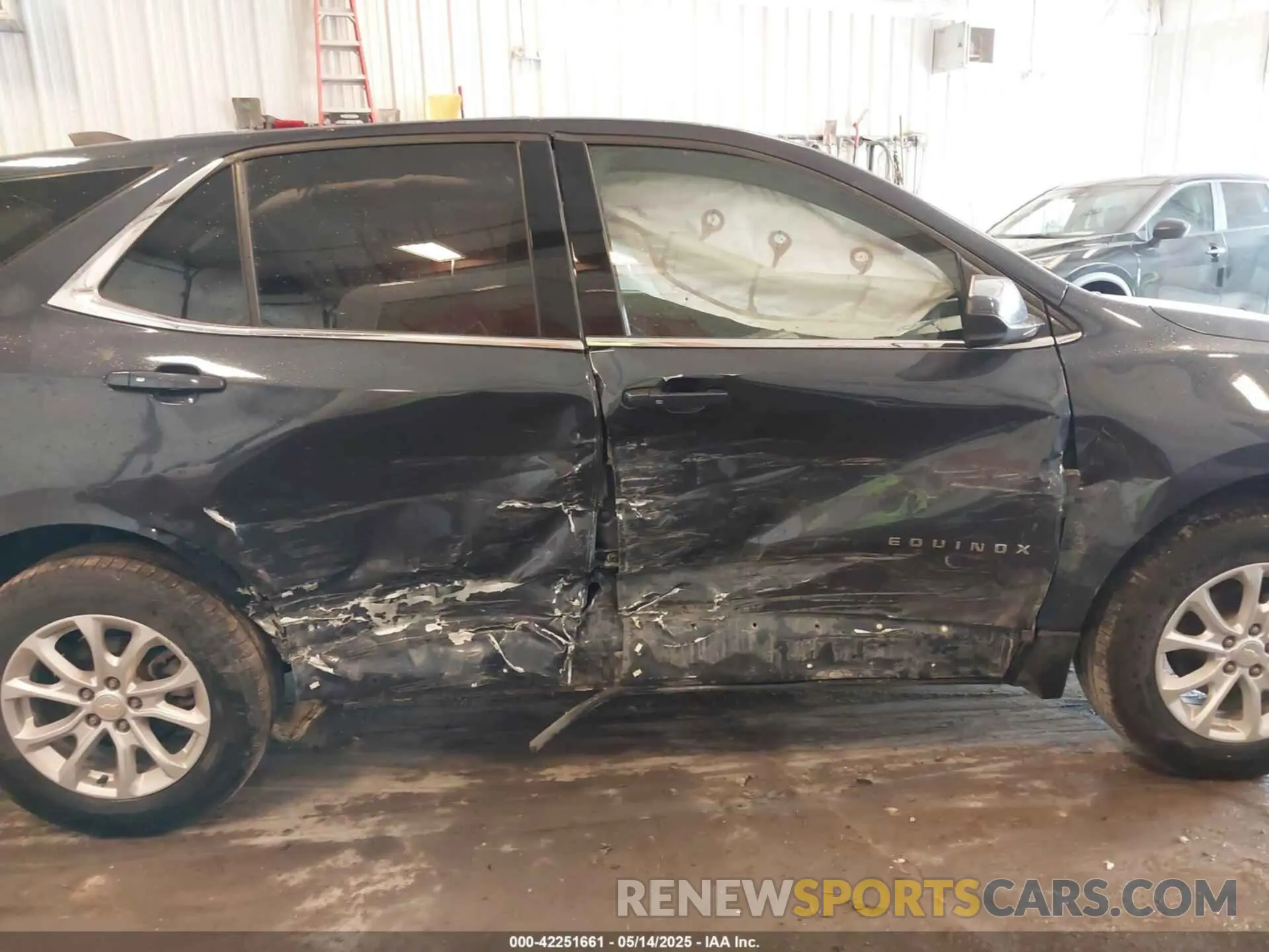 13 Photograph of a damaged car 3GNAXUEV3KS513449 CHEVROLET EQUINOX 2019