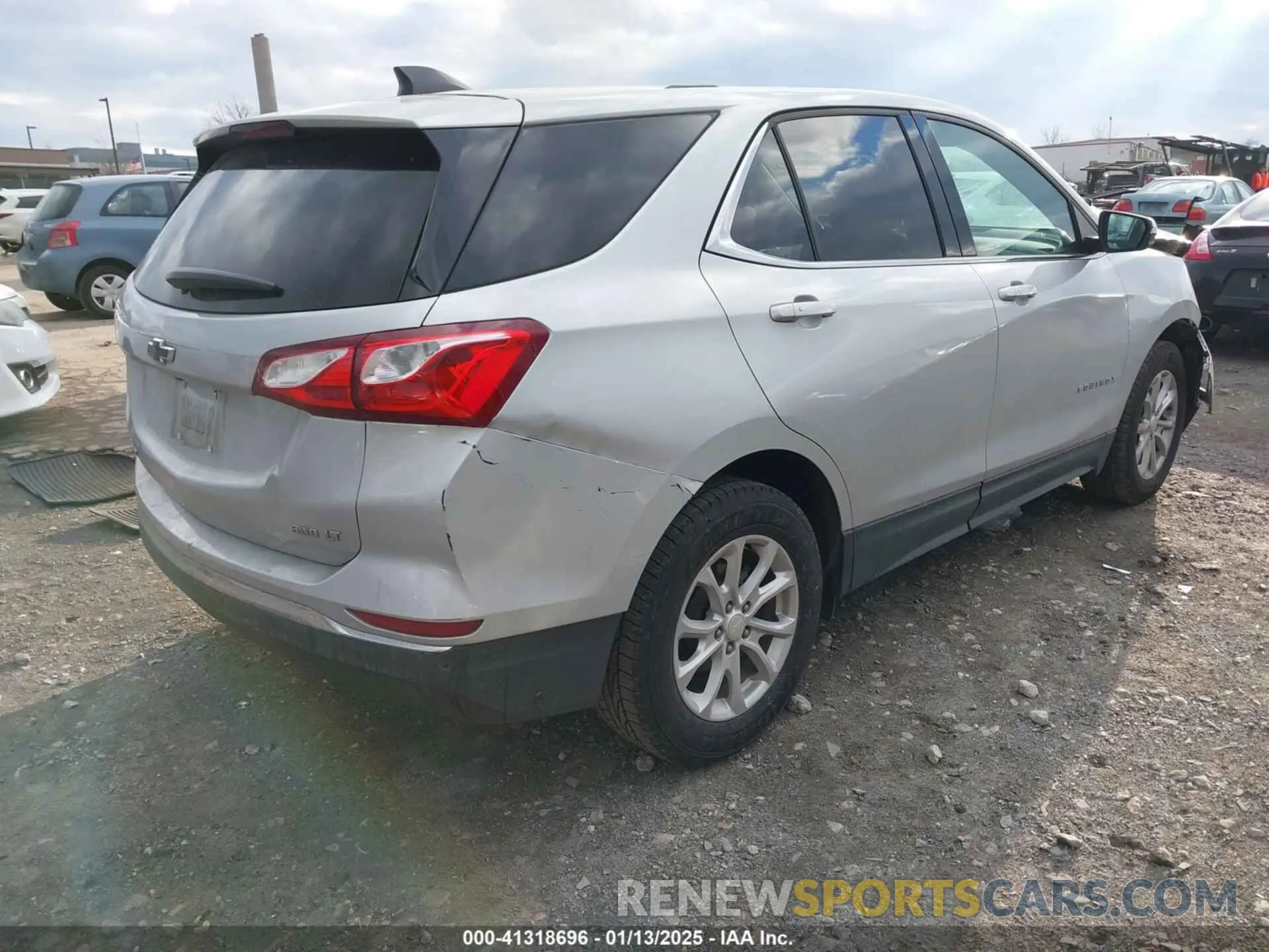 4 Photograph of a damaged car 3GNAXUEV4KL168233 CHEVROLET EQUINOX 2019