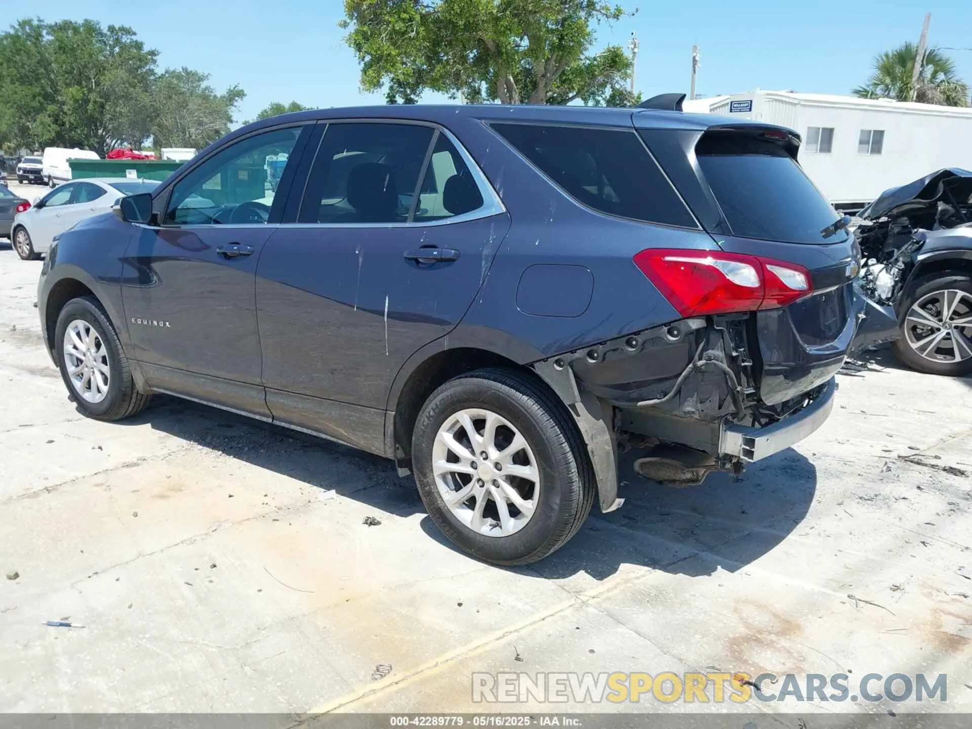 3 Photograph of a damaged car 3GNAXUEV4KL297914 CHEVROLET EQUINOX 2019