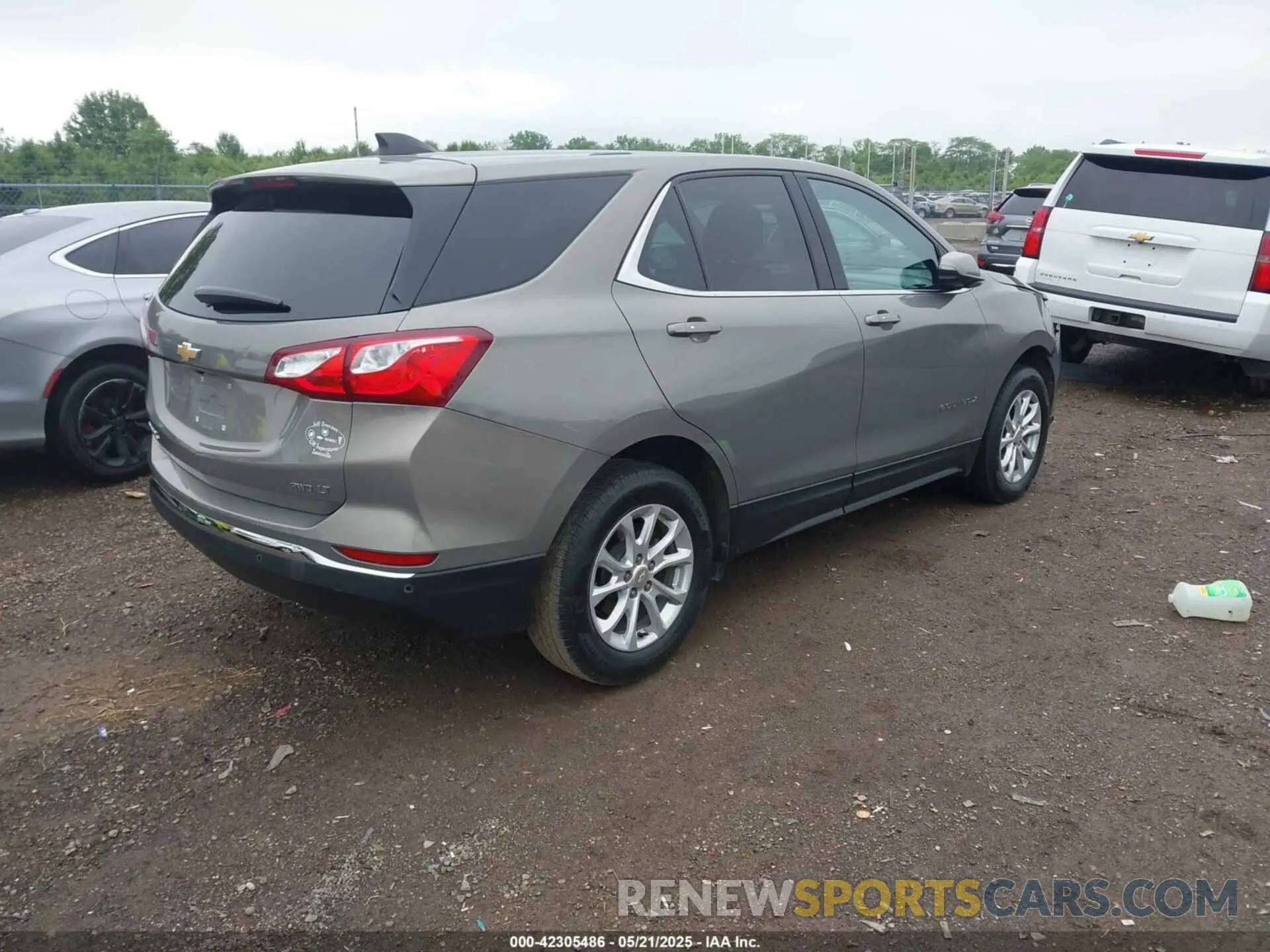 4 Фотография поврежденного автомобиля 3GNAXUEV4KS577841 CHEVROLET EQUINOX 2019