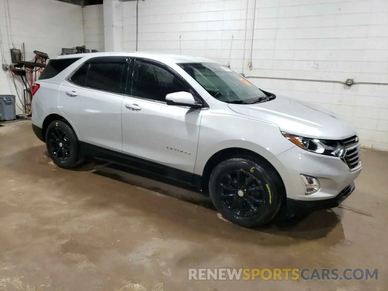 4 Photograph of a damaged car 3GNAXUEV5KL204964 CHEVROLET EQUINOX 2019