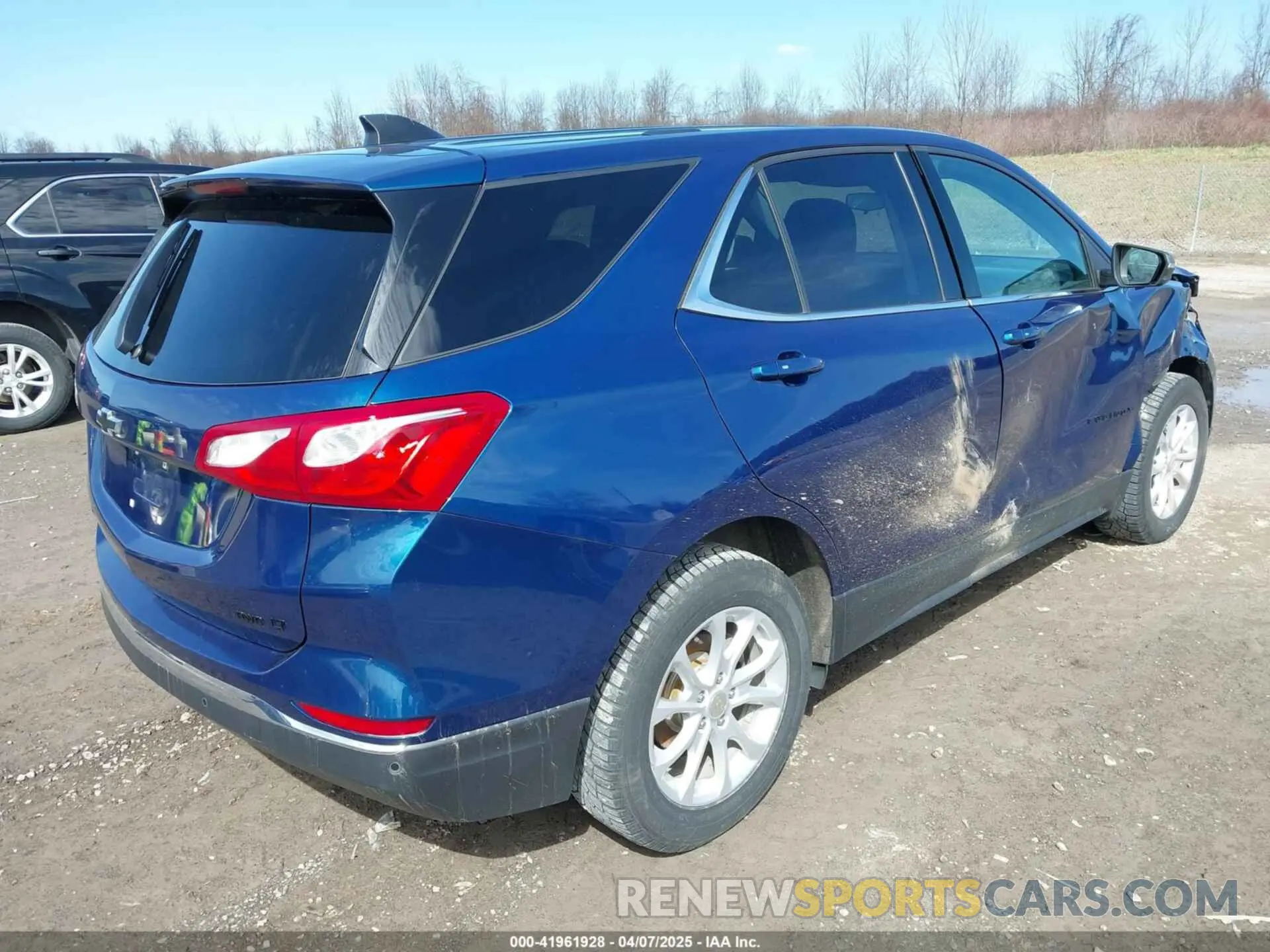 4 Фотография поврежденного автомобиля 3GNAXUEV5KL214037 CHEVROLET EQUINOX 2019
