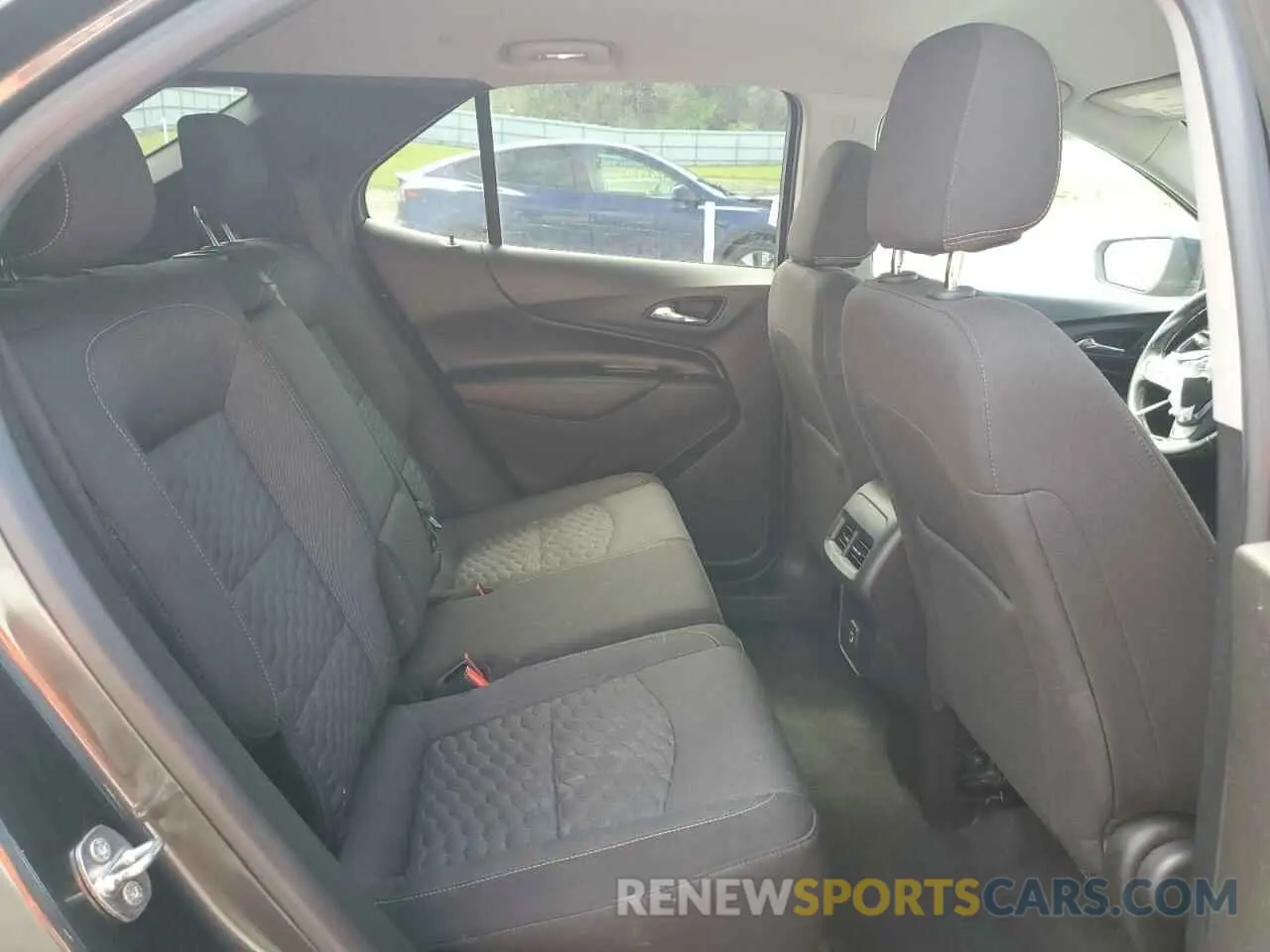 11 Photograph of a damaged car 3GNAXUEV5KS577007 CHEVROLET EQUINOX 2019