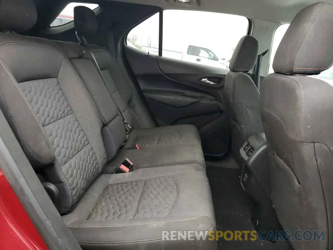11 Photograph of a damaged car 3GNAXUEV6KS569000 CHEVROLET EQUINOX 2019