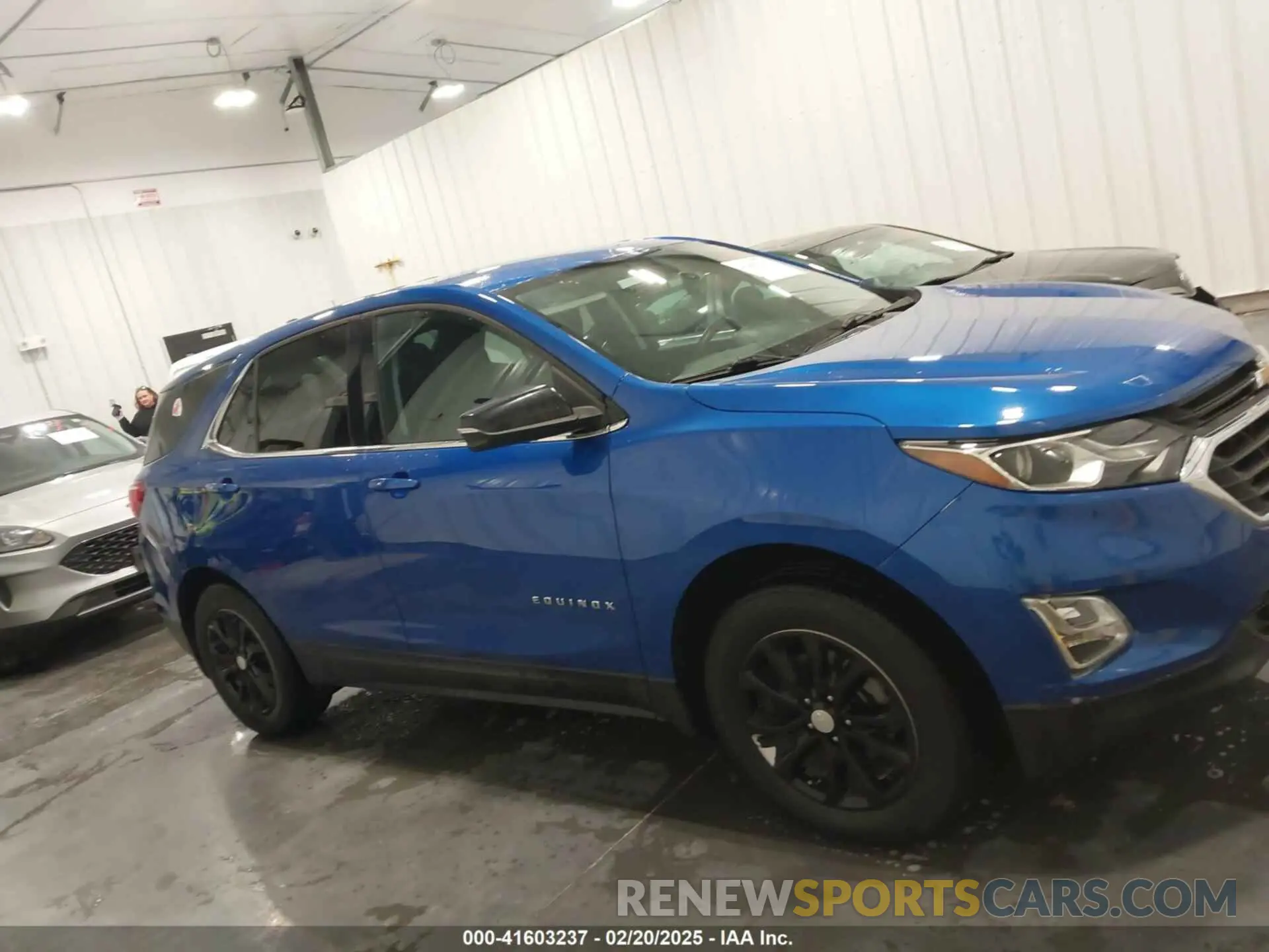 13 Photograph of a damaged car 3GNAXUEV7KS542789 CHEVROLET EQUINOX 2019