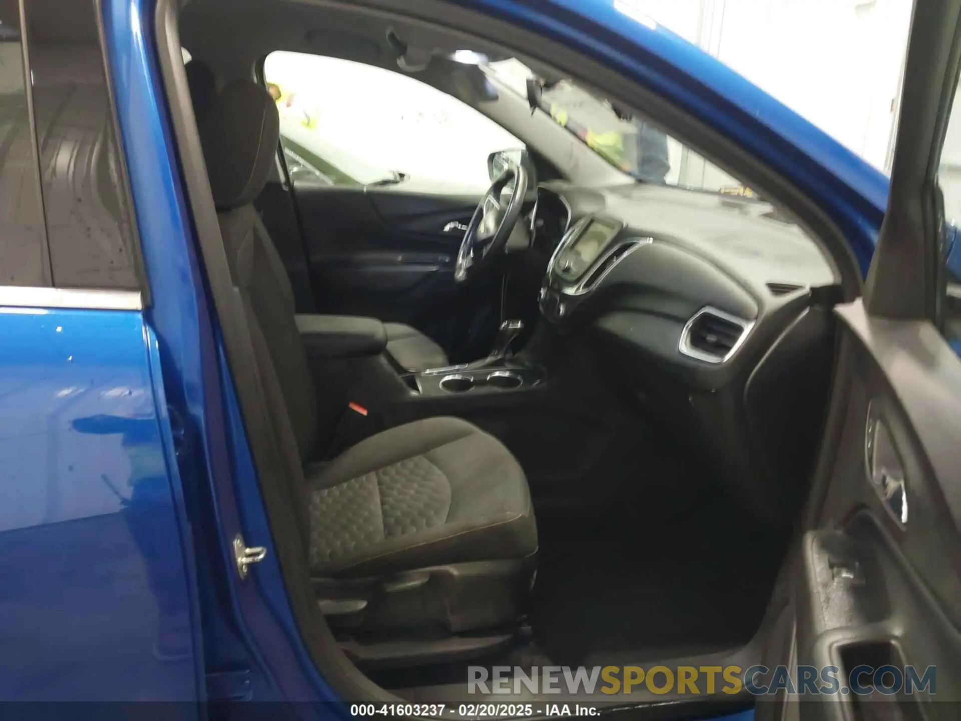 5 Photograph of a damaged car 3GNAXUEV7KS542789 CHEVROLET EQUINOX 2019