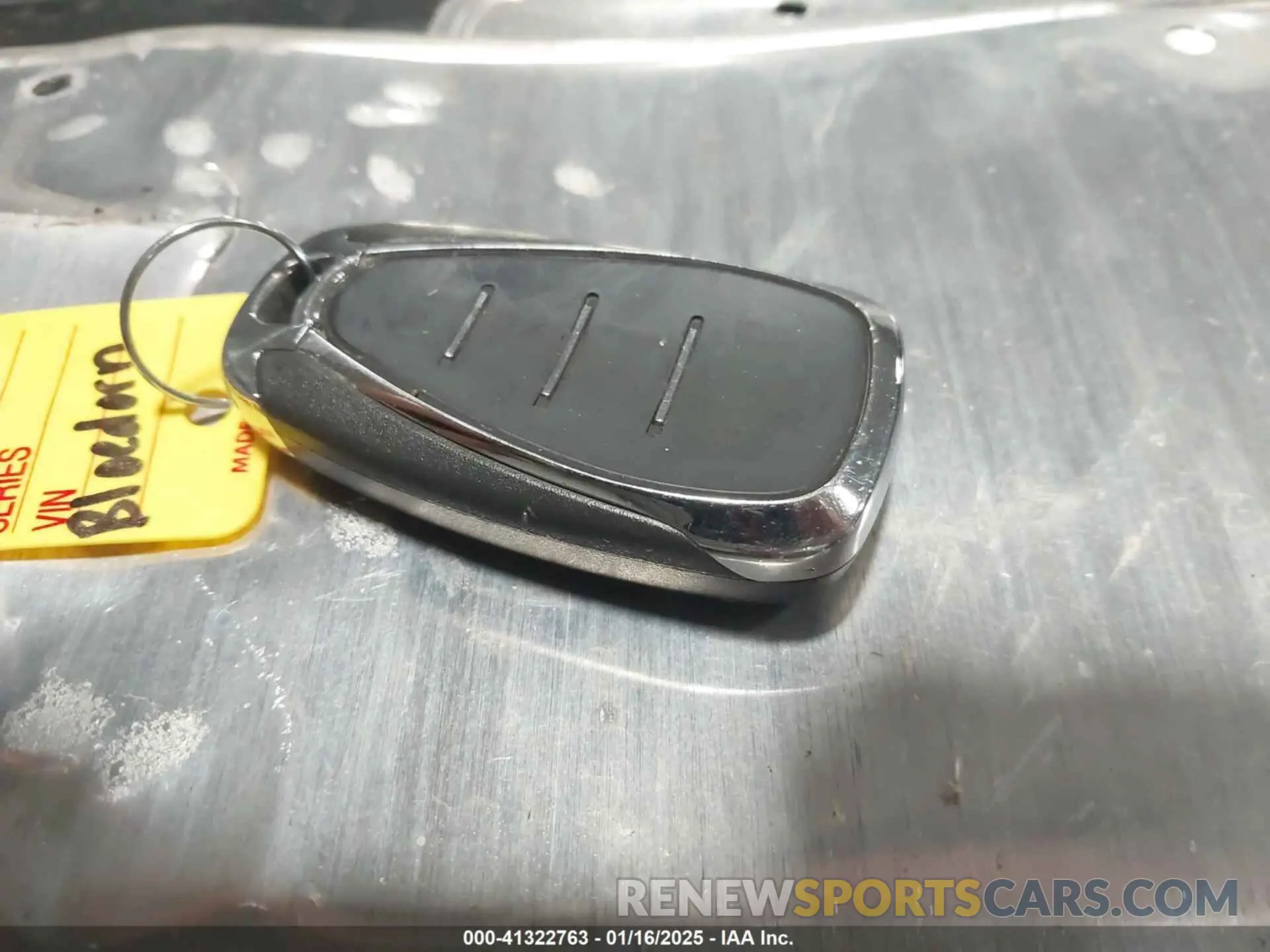 11 Photograph of a damaged car 3GNAXUEV9KS614222 CHEVROLET EQUINOX 2019