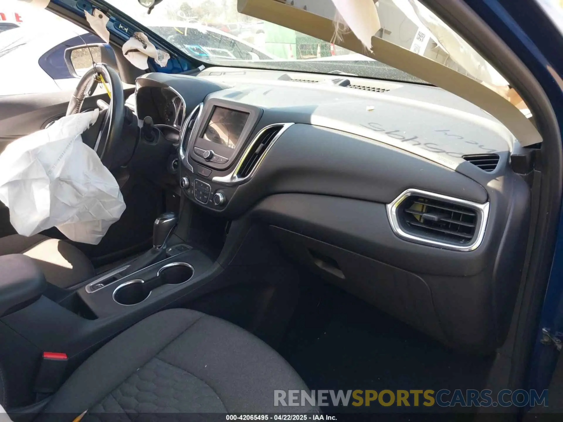 5 Photograph of a damaged car 3GNAXUEVXKL396334 CHEVROLET EQUINOX 2019