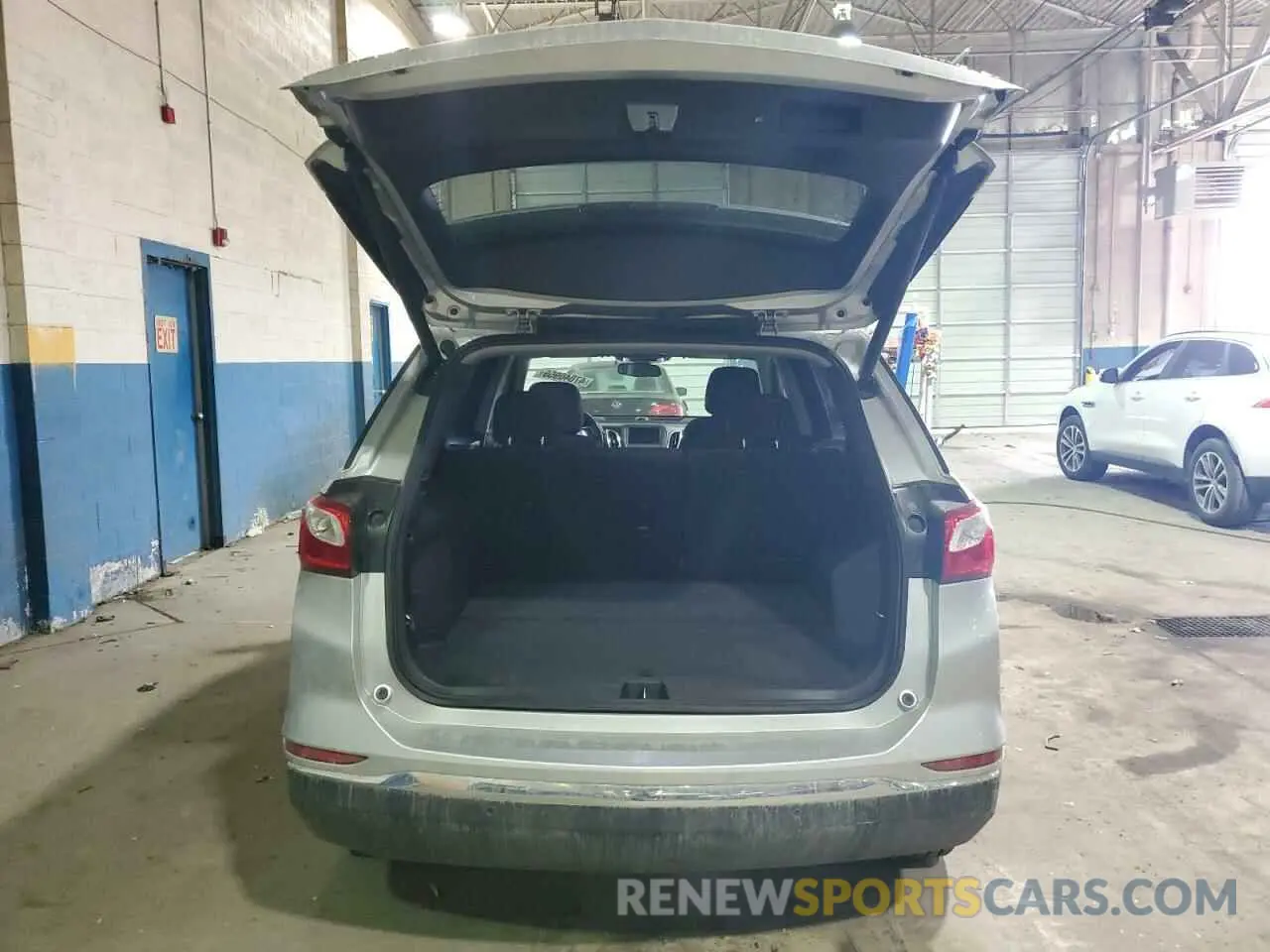 6 Photograph of a damaged car 3GNAXUEVXKS541250 CHEVROLET EQUINOX 2019