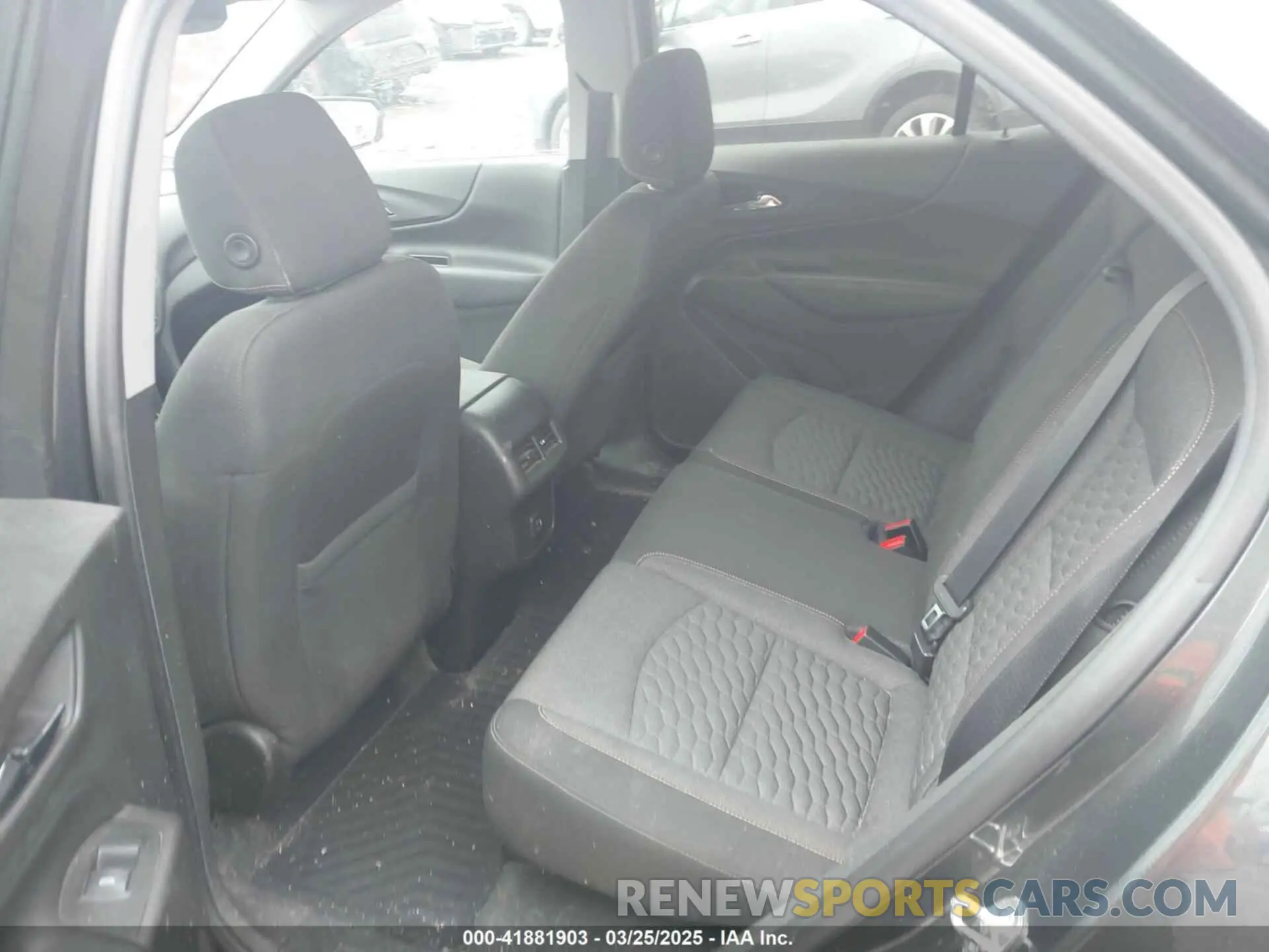 8 Photograph of a damaged car 3GNAXUEVXKS669407 CHEVROLET EQUINOX 2019