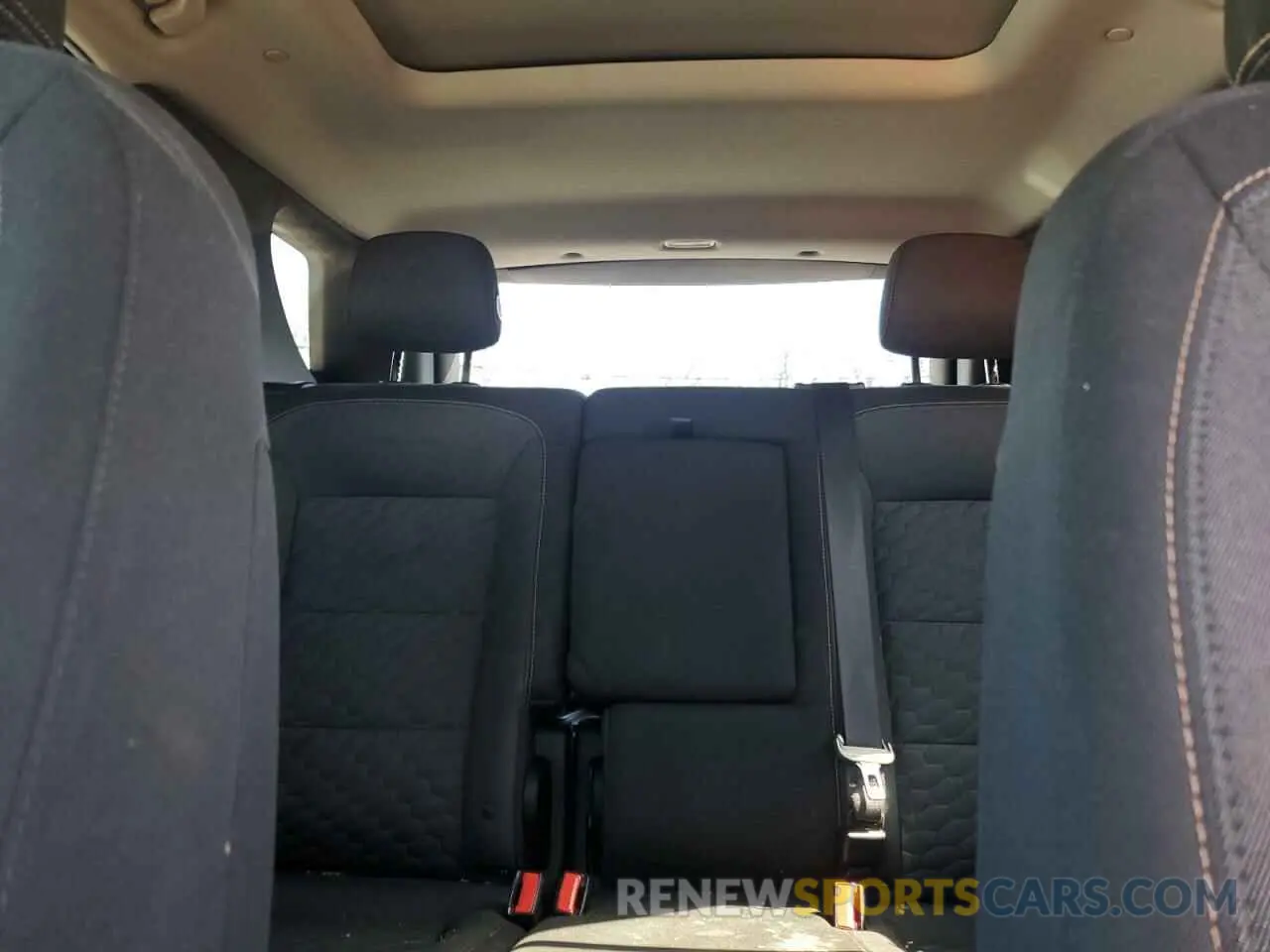 10 Фотография поврежденного автомобиля 3GNAXVEX6KS635570 CHEVROLET EQUINOX 2019