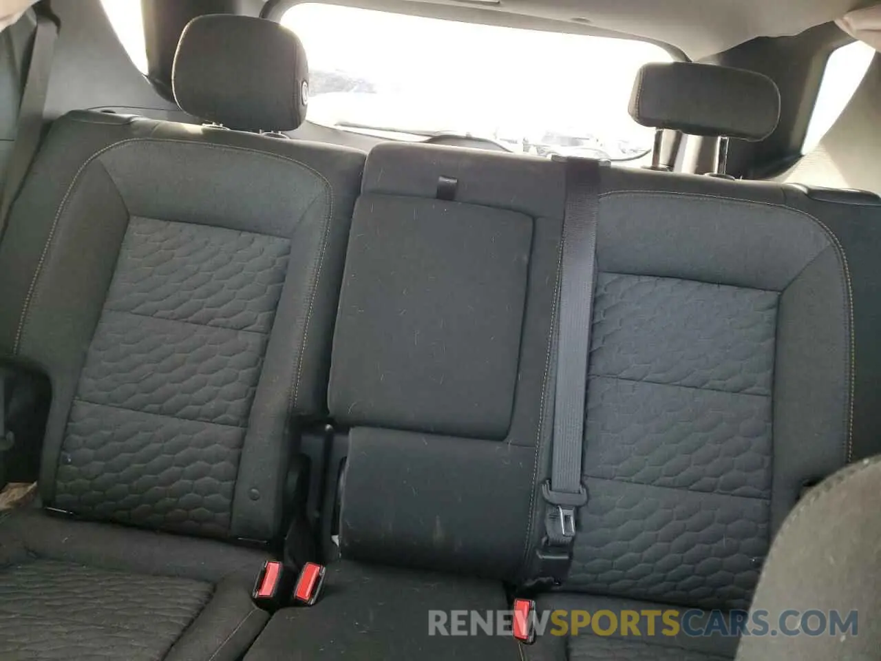 10 Photograph of a damaged car 3GNAXVEX7KS554660 CHEVROLET EQUINOX 2019