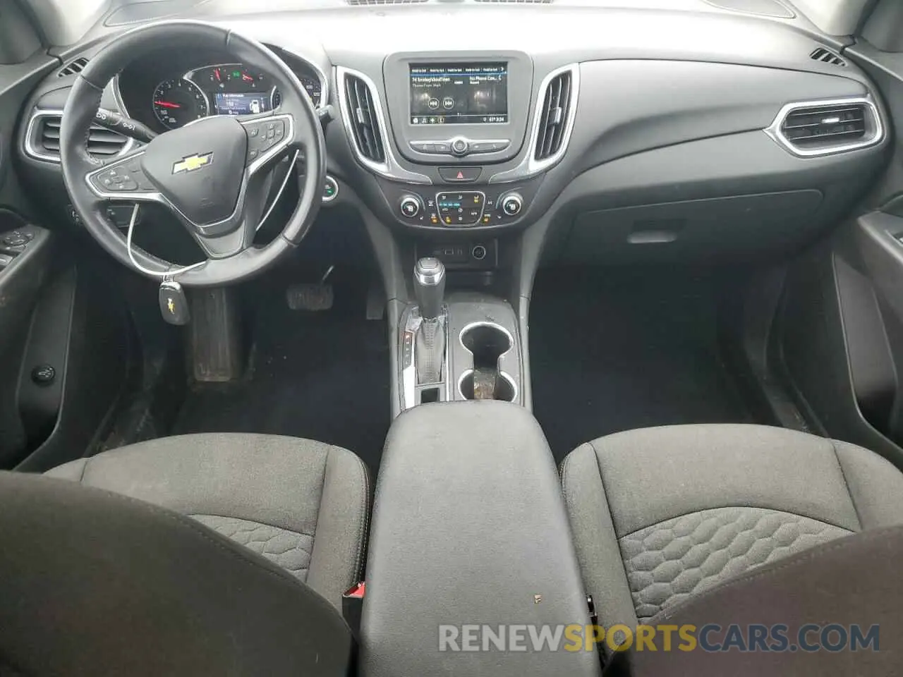 8 Photograph of a damaged car 3GNAXVEX9KS650404 CHEVROLET EQUINOX 2019