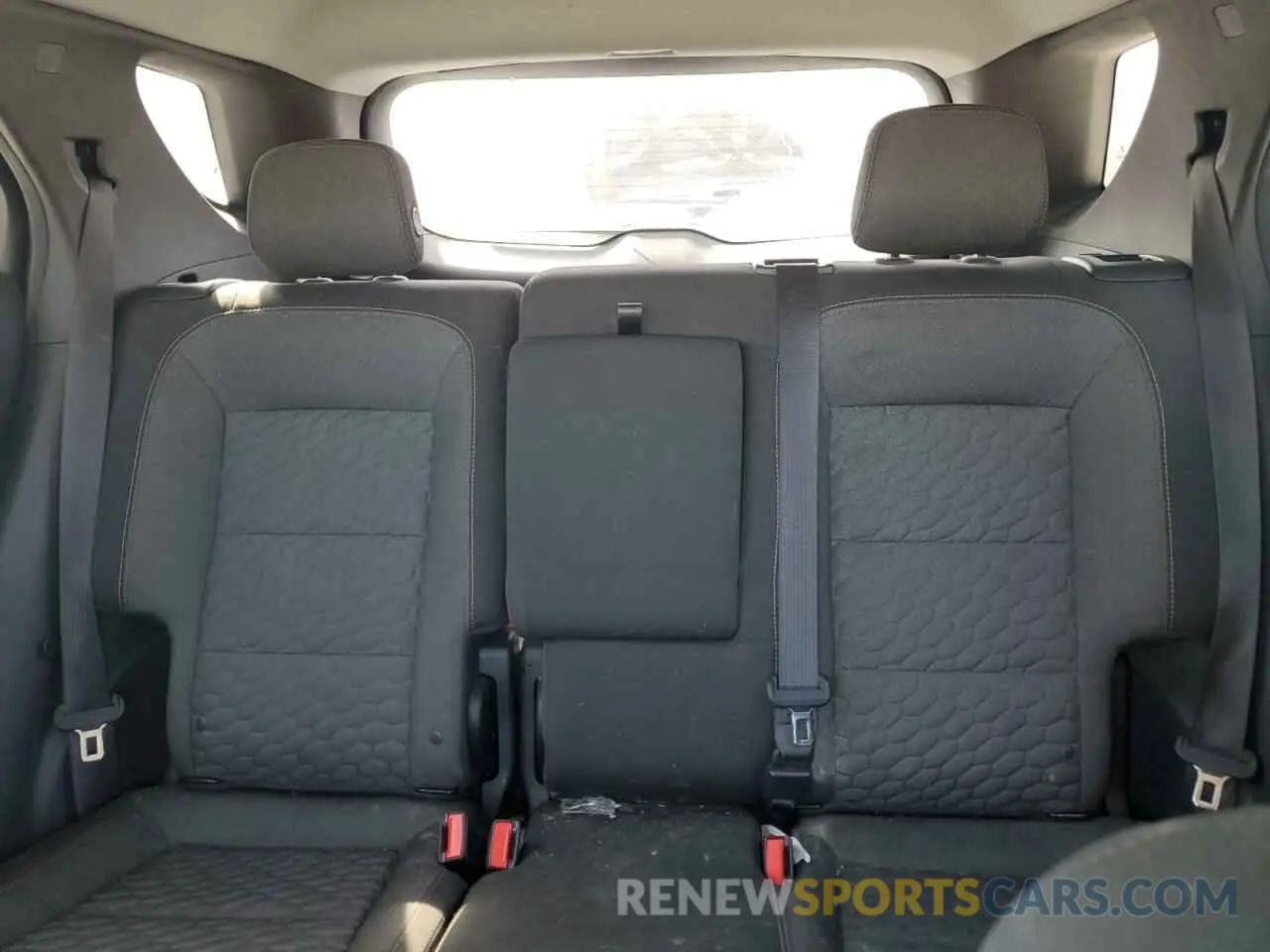 10 Photograph of a damaged car 3GNAXVEX9KS665632 CHEVROLET EQUINOX 2019