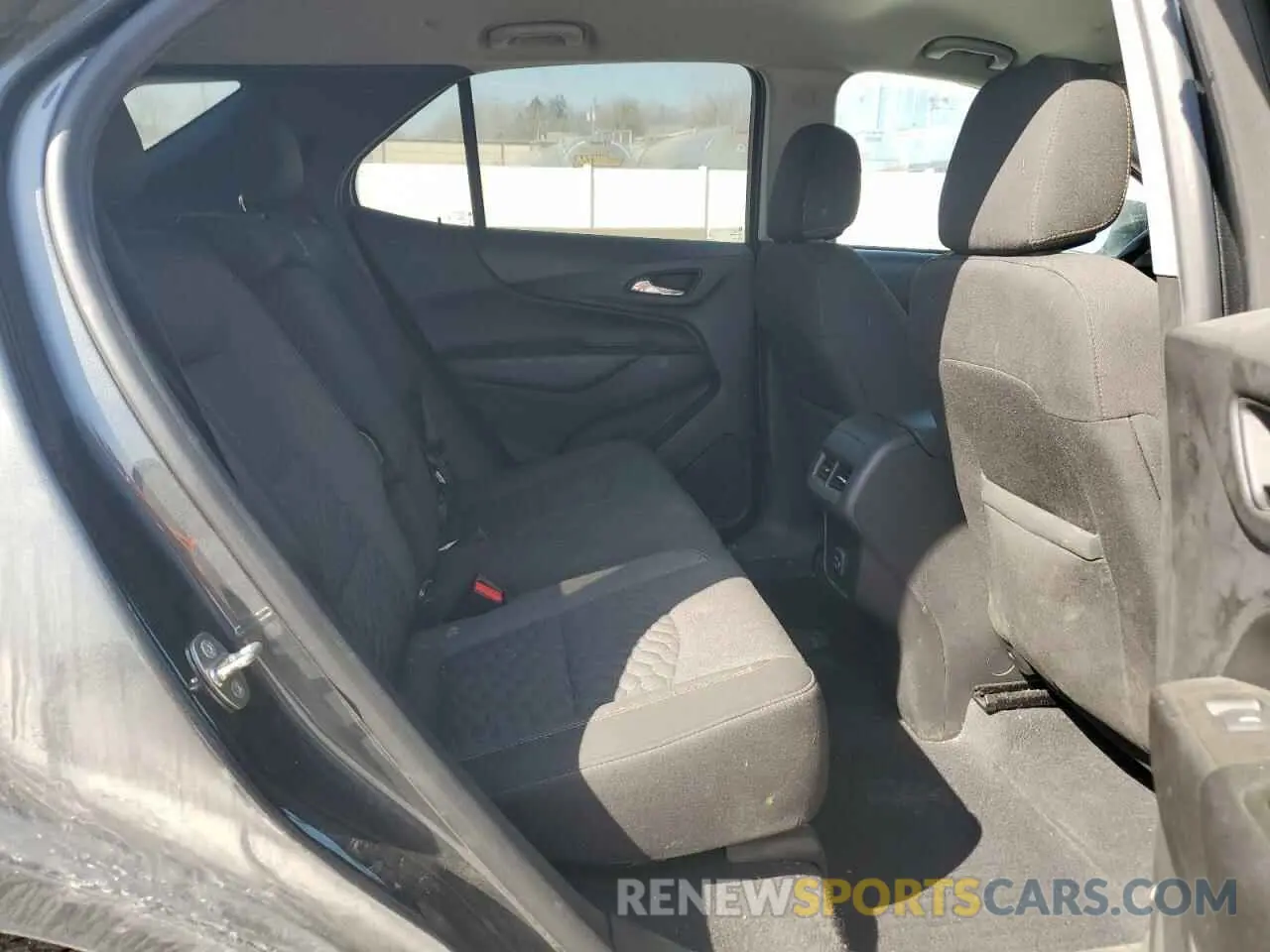 11 Photograph of a damaged car 3GNAXVEX9KS665632 CHEVROLET EQUINOX 2019