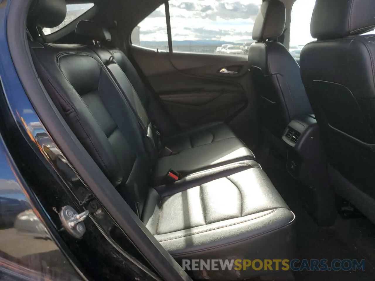 11 Photograph of a damaged car 3GNAXXEV5KL163009 CHEVROLET EQUINOX 2019