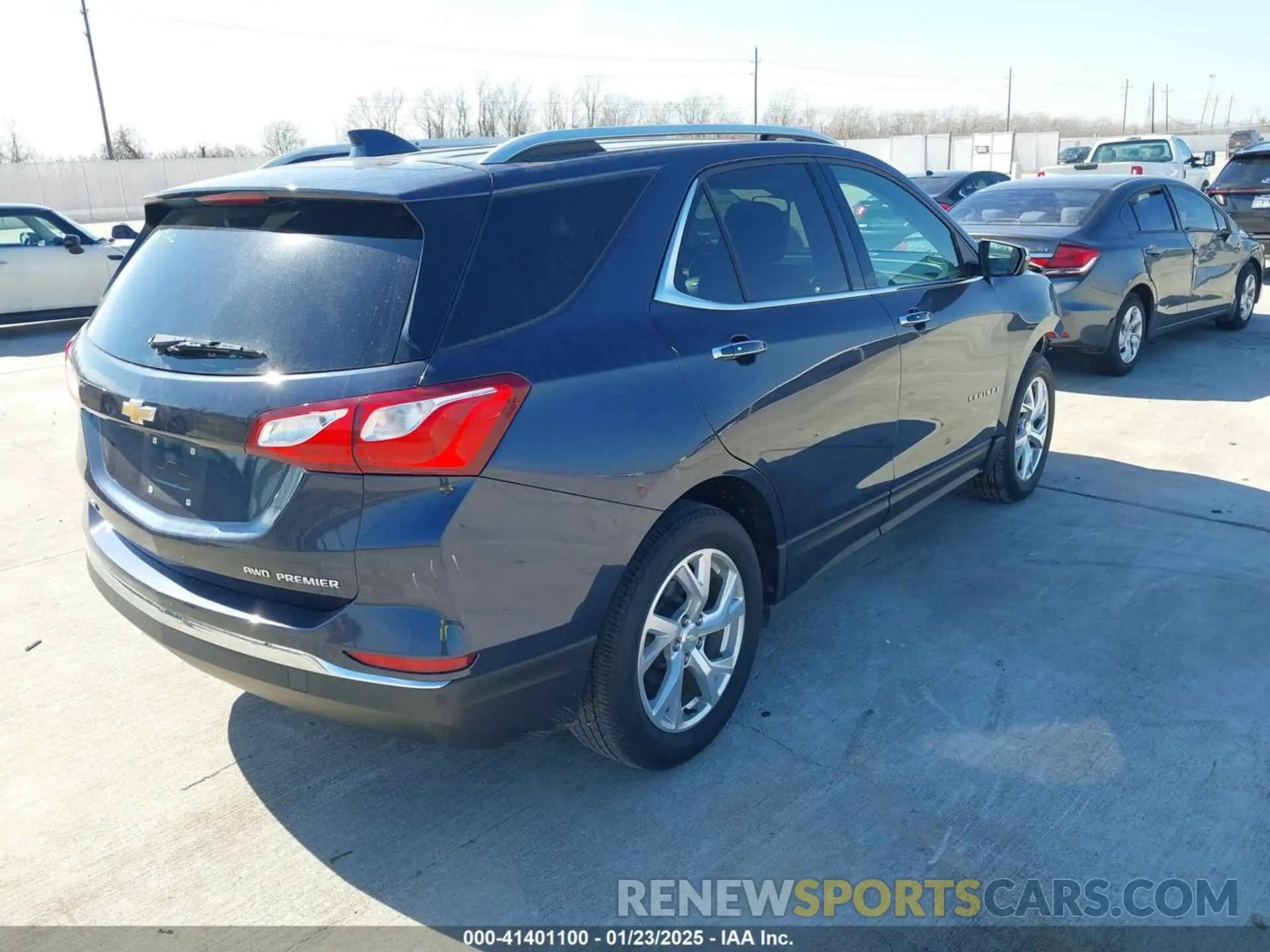4 Photograph of a damaged car 3GNAXXEV6KL285605 CHEVROLET EQUINOX 2019