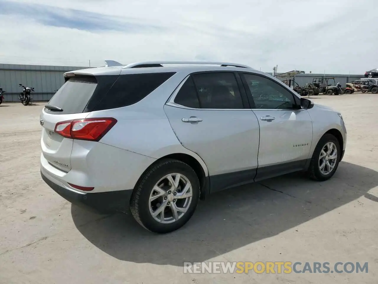 3 Photograph of a damaged car 3GNAXXEV9KS667844 CHEVROLET EQUINOX 2019