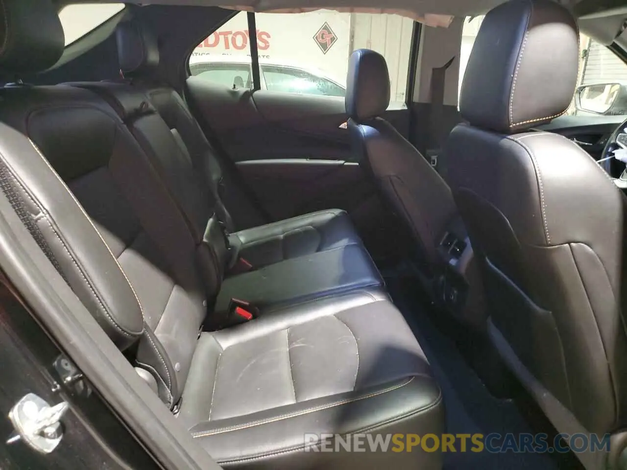 11 Photograph of a damaged car 3GNAXXEVXKL327418 CHEVROLET EQUINOX 2019