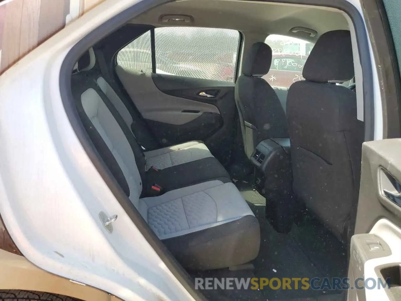 11 Photograph of a damaged car 2GNAX5EV7L6255250 CHEVROLET EQUINOX 2020