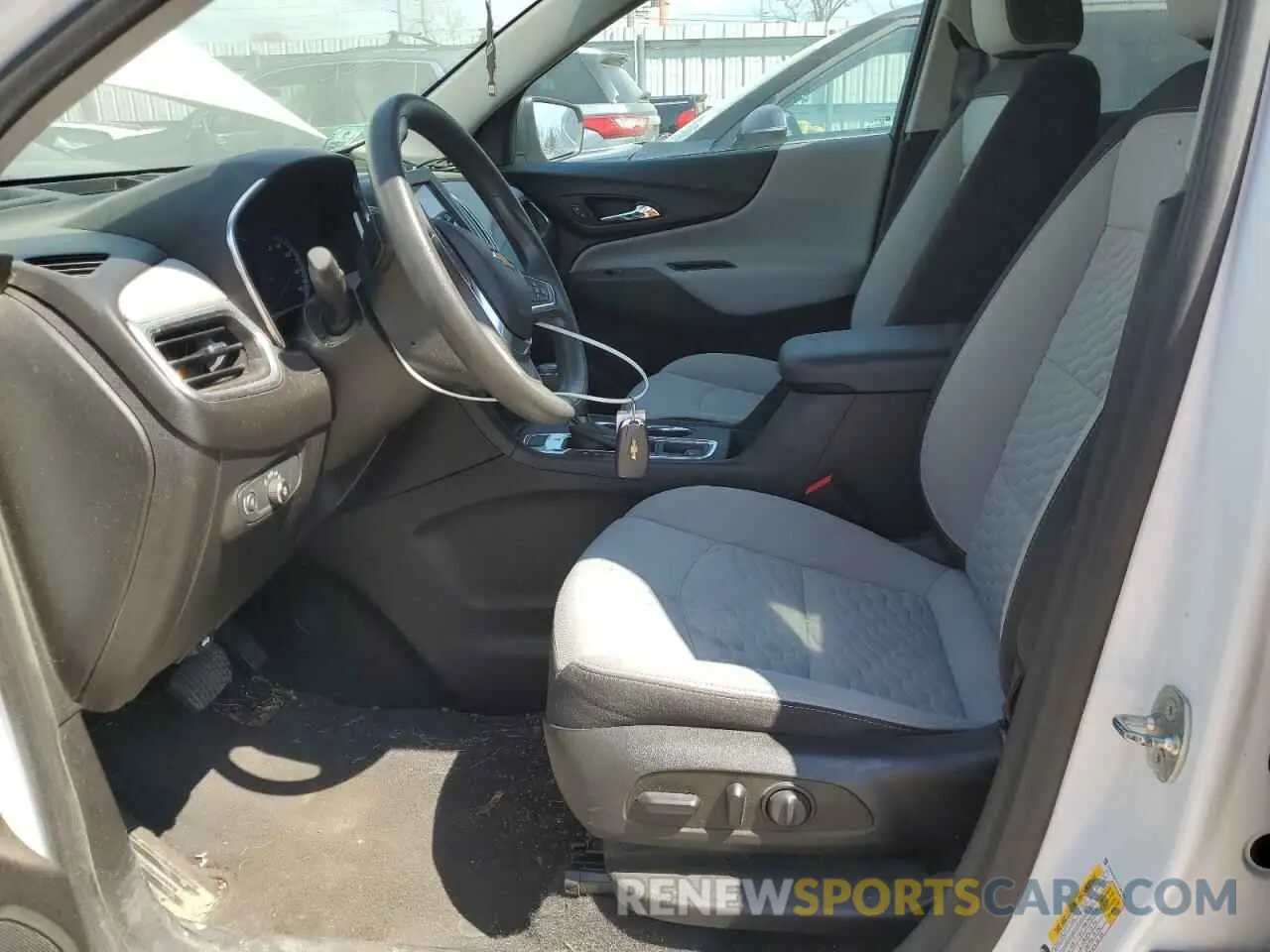 7 Photograph of a damaged car 2GNAX5EV7L6255250 CHEVROLET EQUINOX 2020