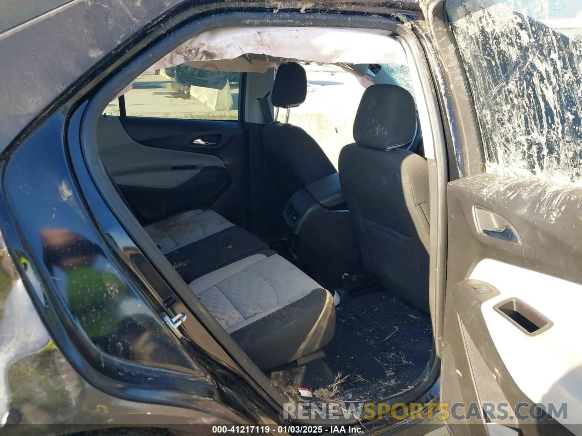 8 Photograph of a damaged car 2GNAX5EV9L6143114 CHEVROLET EQUINOX 2020