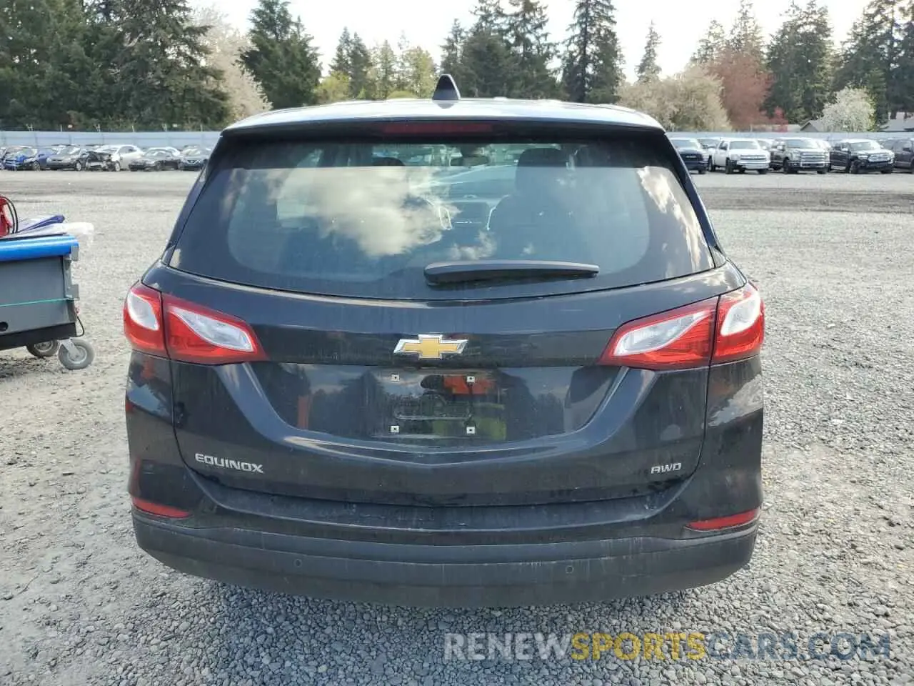 6 Photograph of a damaged car 2GNAX5EV9L6246419 CHEVROLET EQUINOX 2020