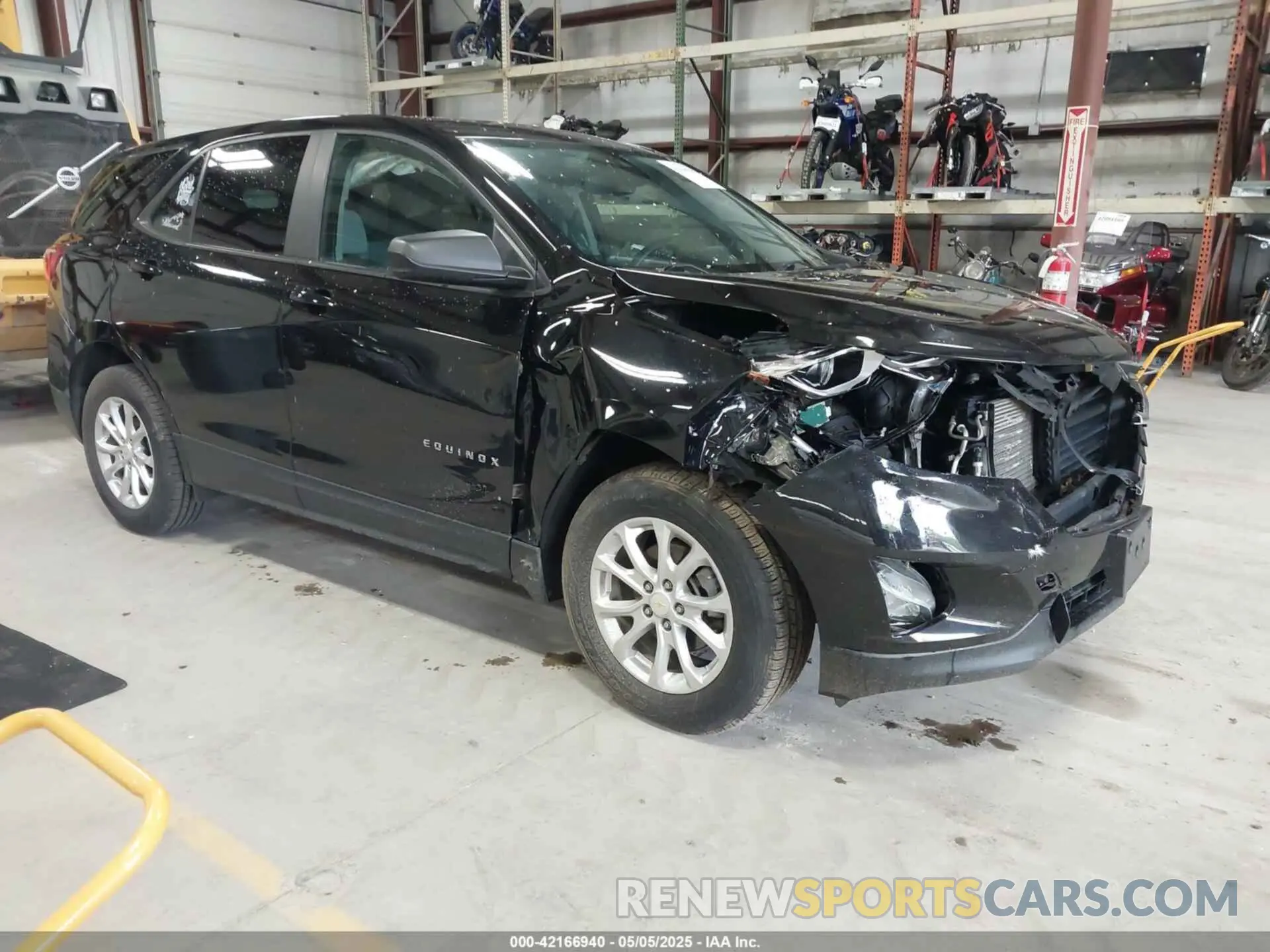 1 Photograph of a damaged car 2GNAX5EVXL6255002 CHEVROLET EQUINOX 2020
