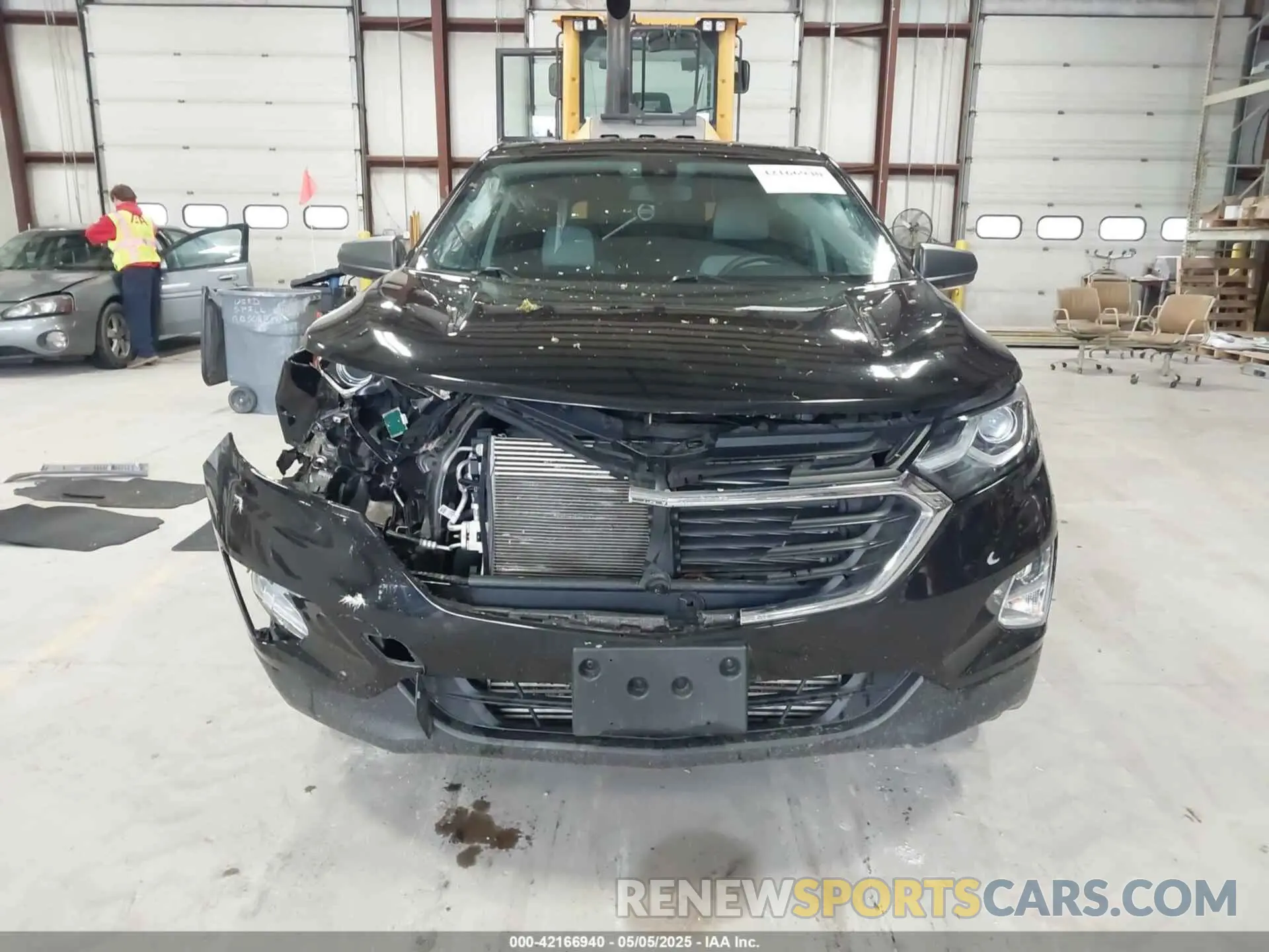 12 Photograph of a damaged car 2GNAX5EVXL6255002 CHEVROLET EQUINOX 2020