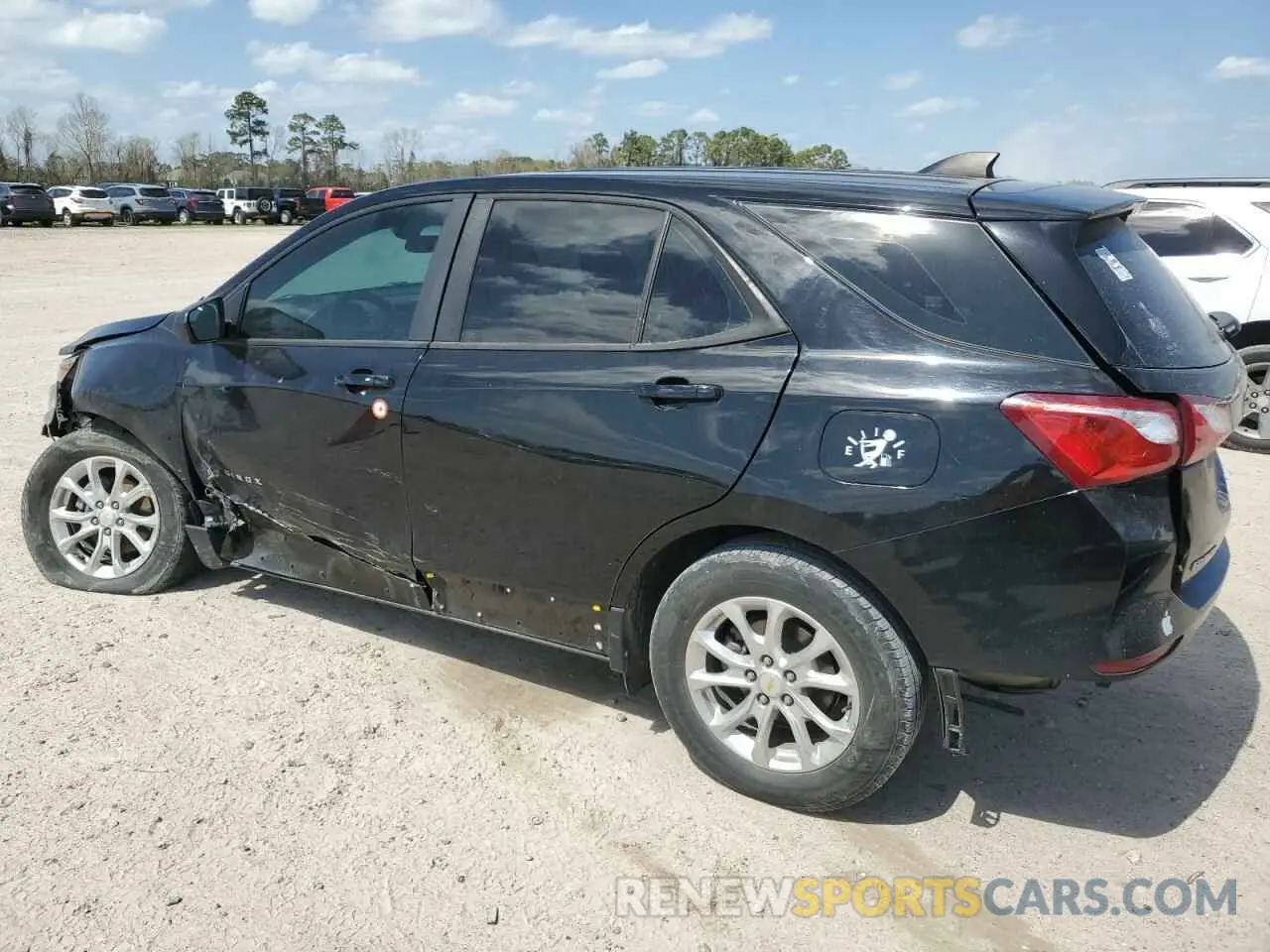 2 Photograph of a damaged car 2GNAXFEV2L6157443 CHEVROLET EQUINOX 2020
